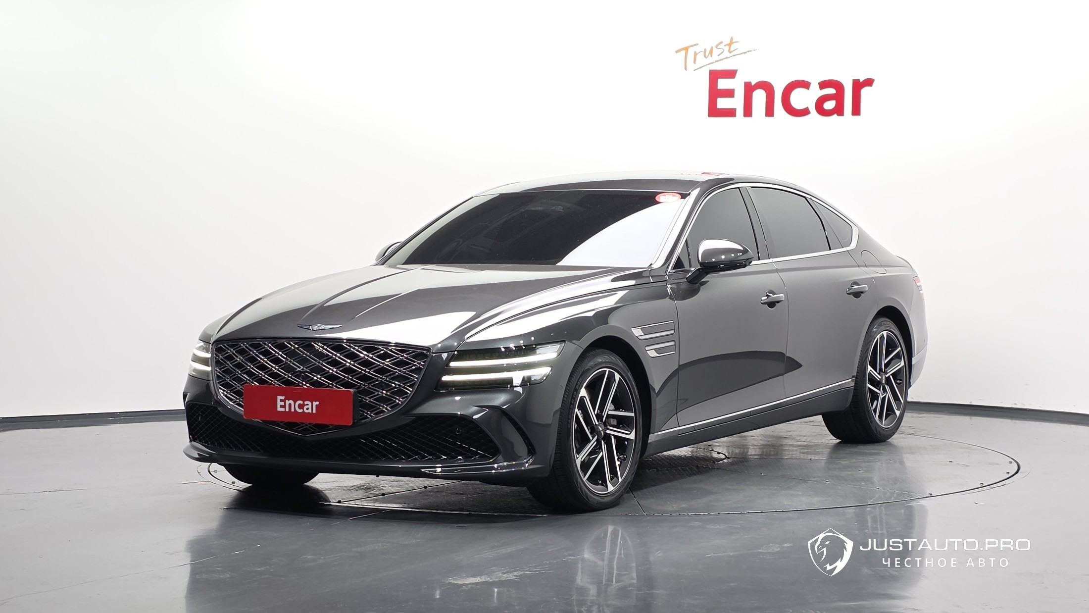 Автомобиль Genesis G80