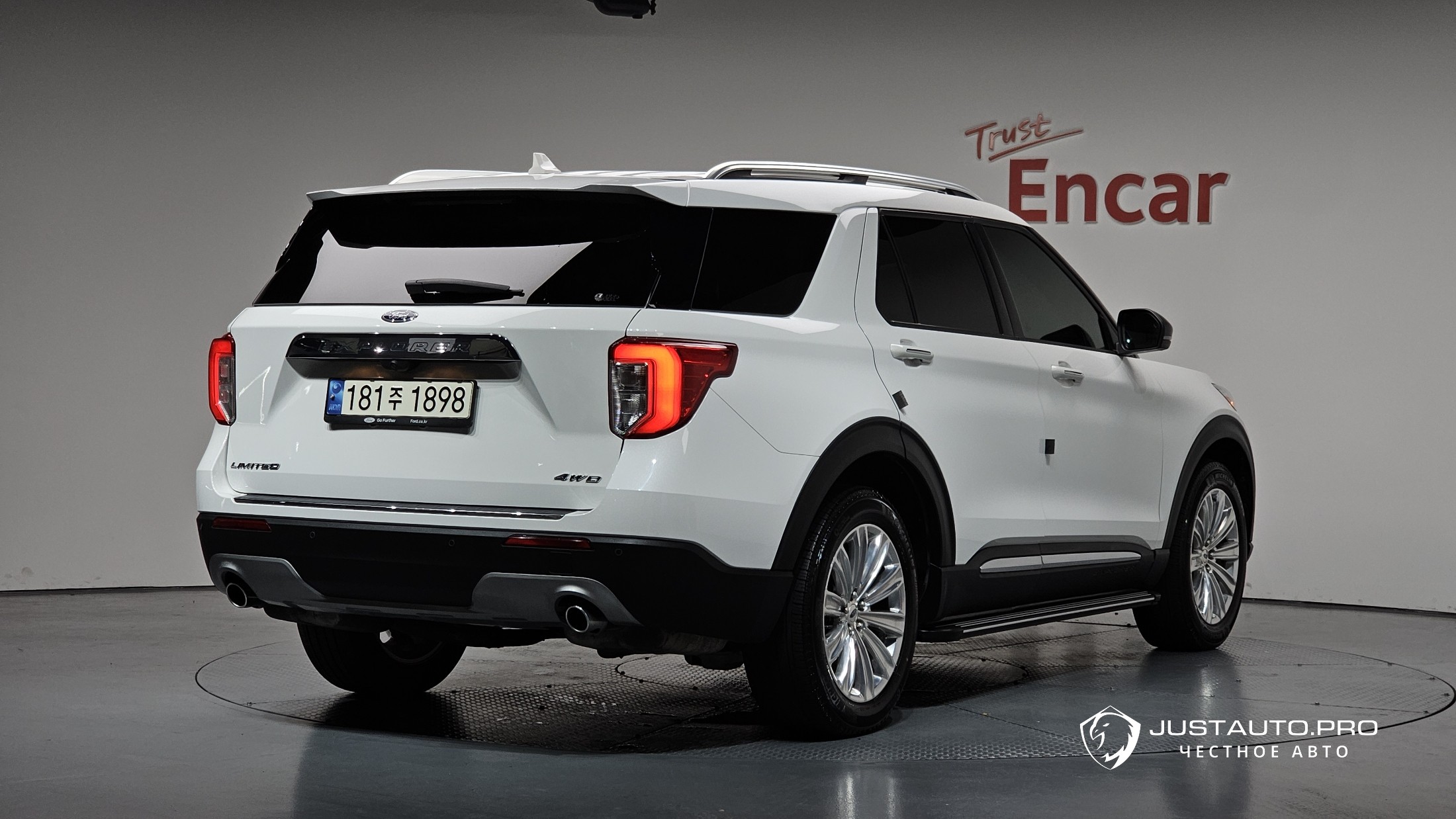 Автомобиль Ford Explorer