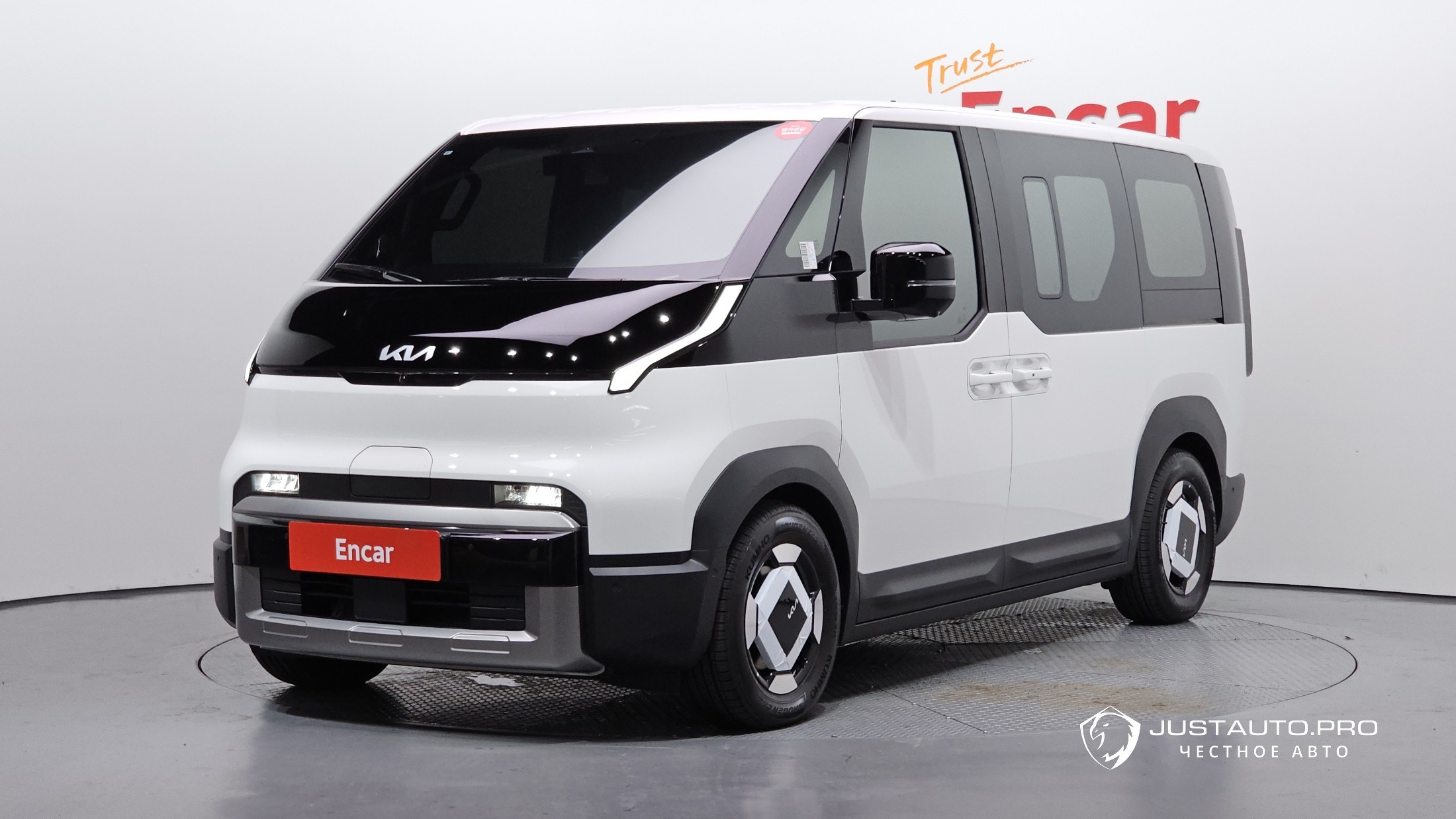 Автомобиль Kia PV5