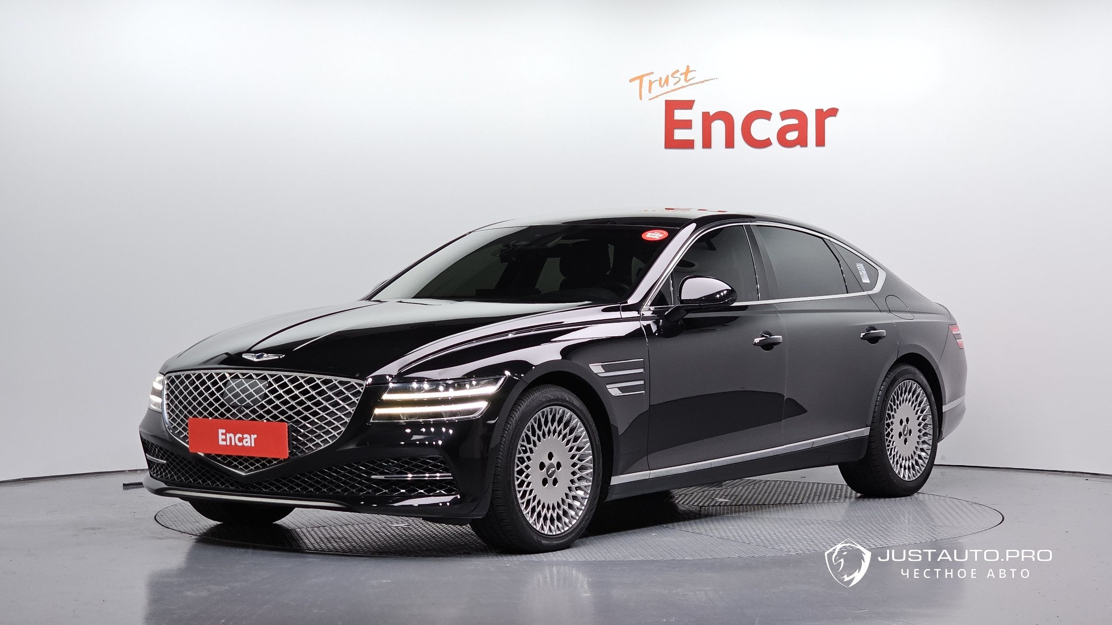 Автомобиль Genesis G80