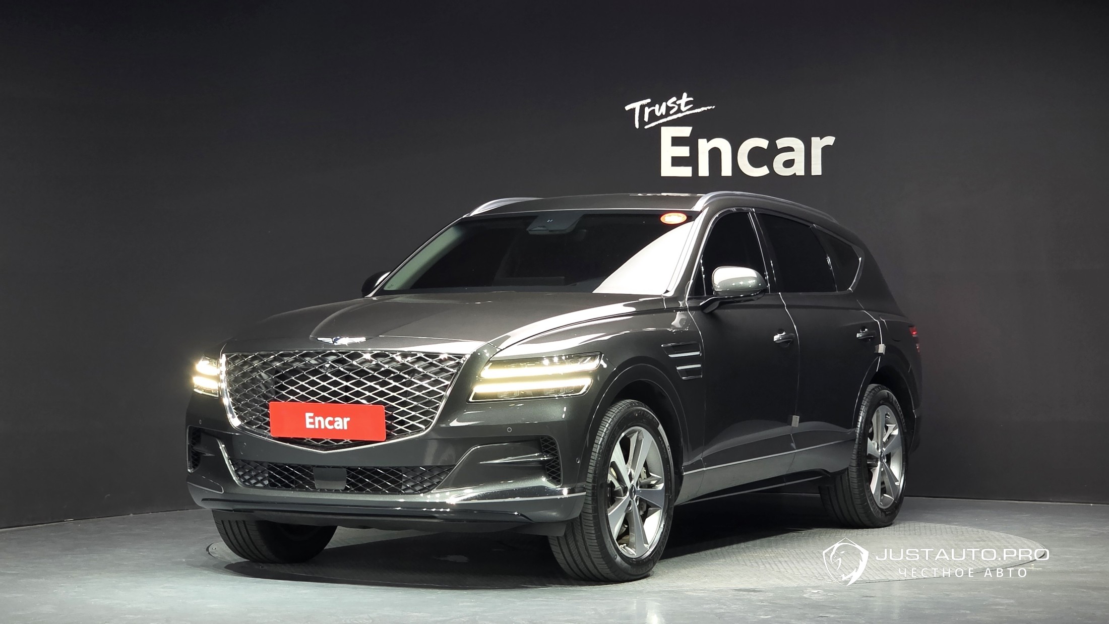 Автомобиль Genesis GV80