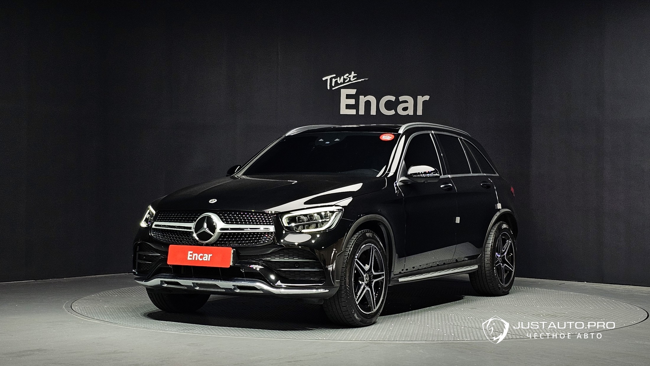 Автомобиль Mercedes-Benz GLC-Class