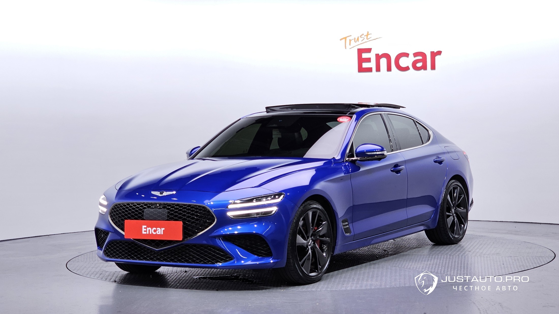 Автомобиль Genesis G70