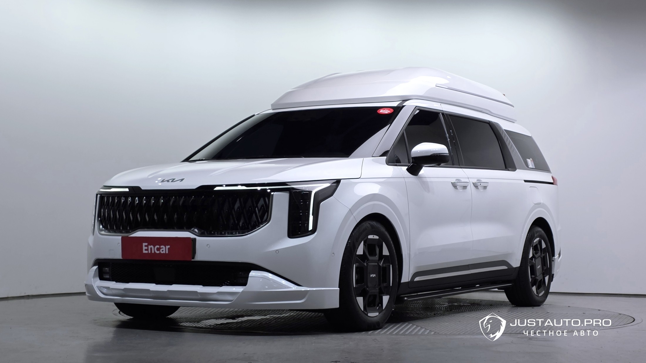 Автомобиль Kia Canival