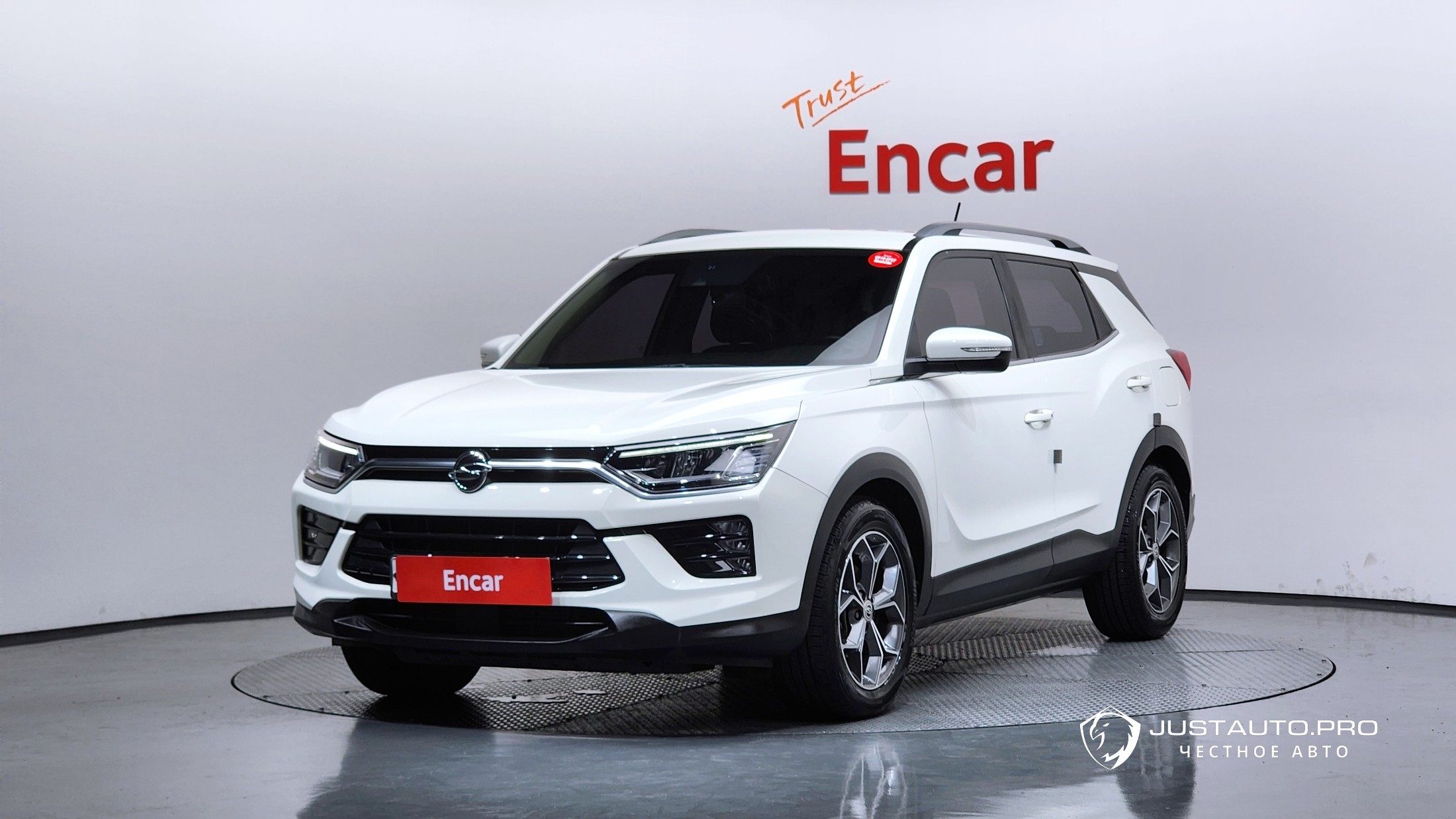 Автомобиль KG_Mobility_Ssangyong KORANDO