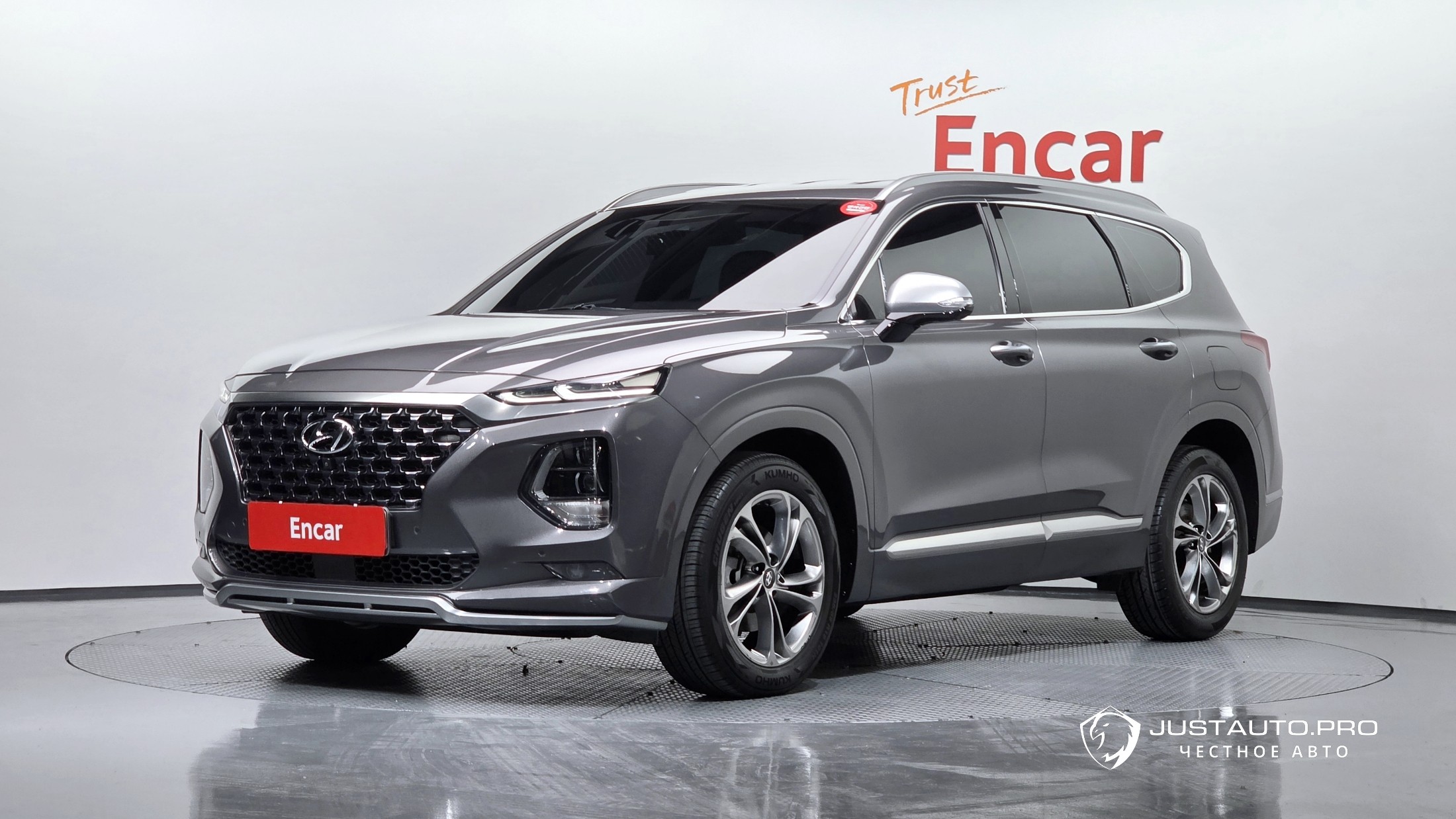 Автомобиль Hyundai Santafe