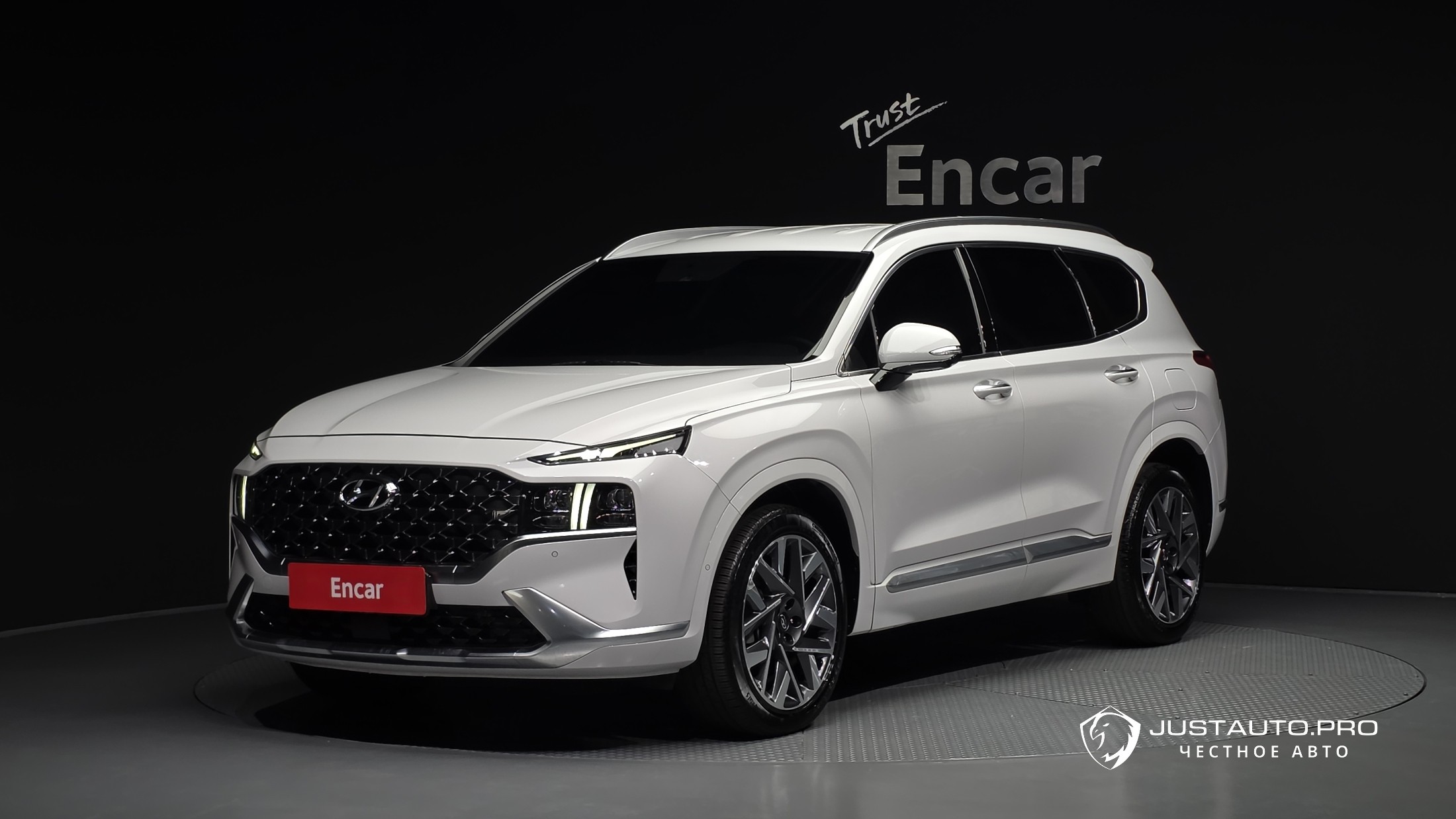 Автомобиль Hyundai Santafe