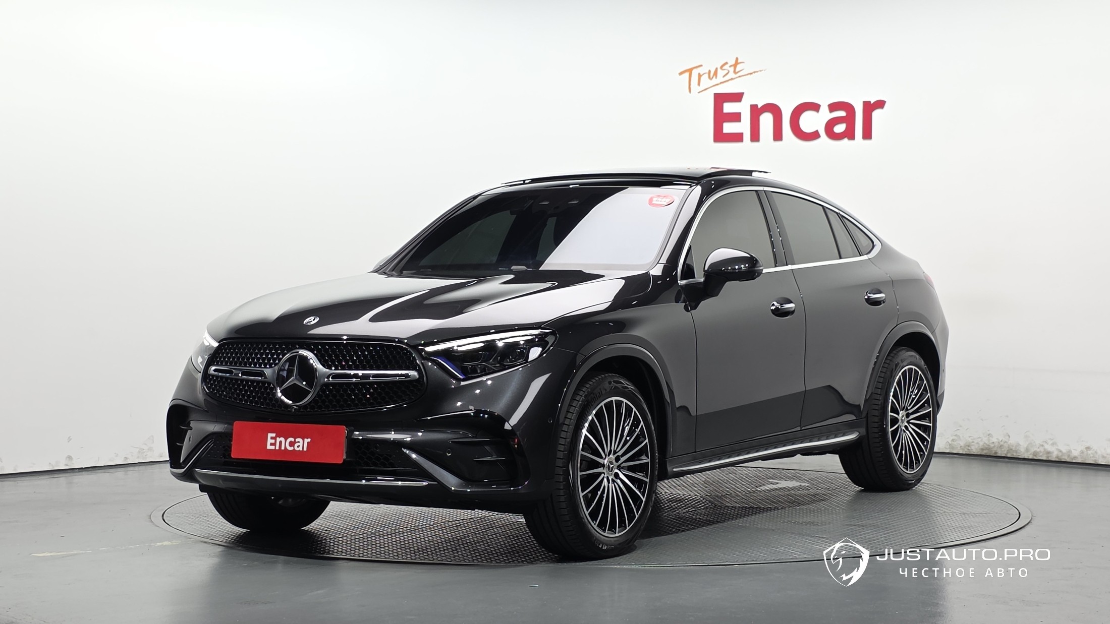Автомобиль Mercedes-Benz GLC-Class