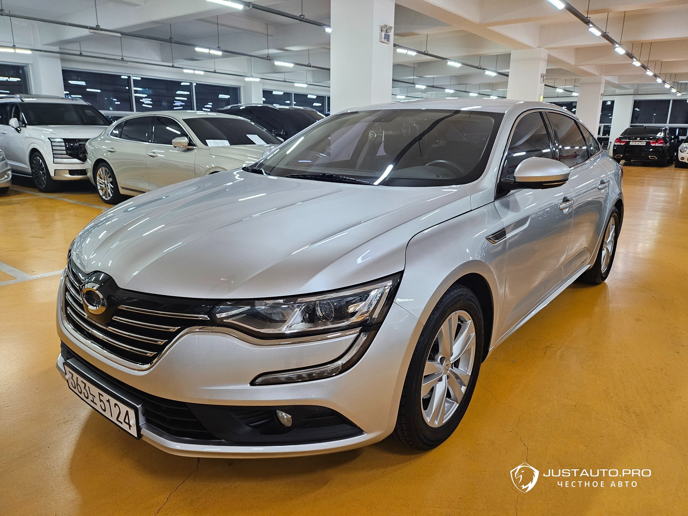 Автомобиль Renault-KoreaSamsung SM6