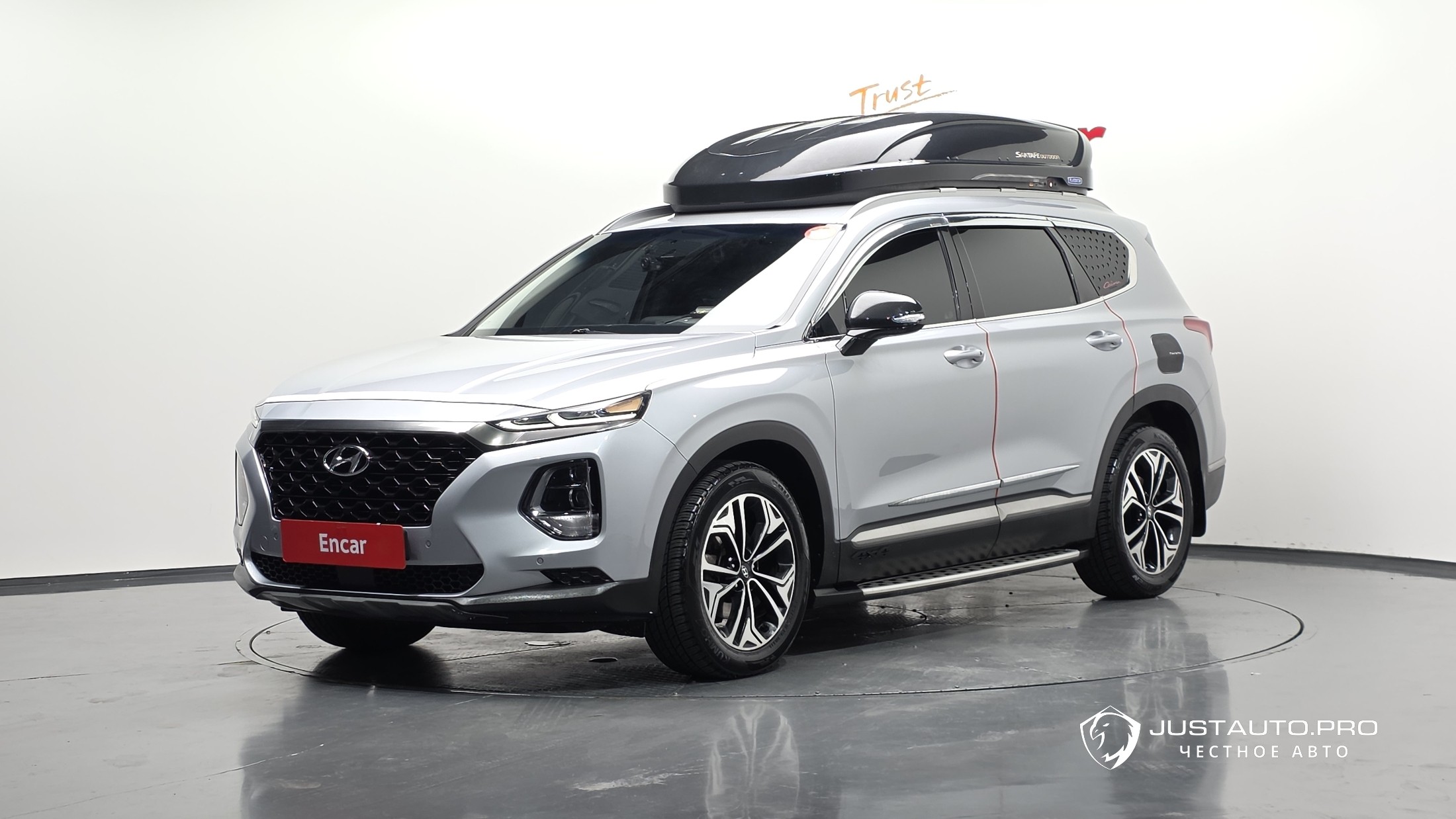 Автомобиль Hyundai Santafe
