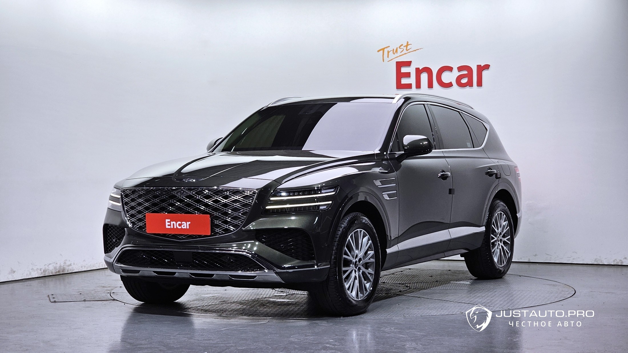Автомобиль Genesis GV80