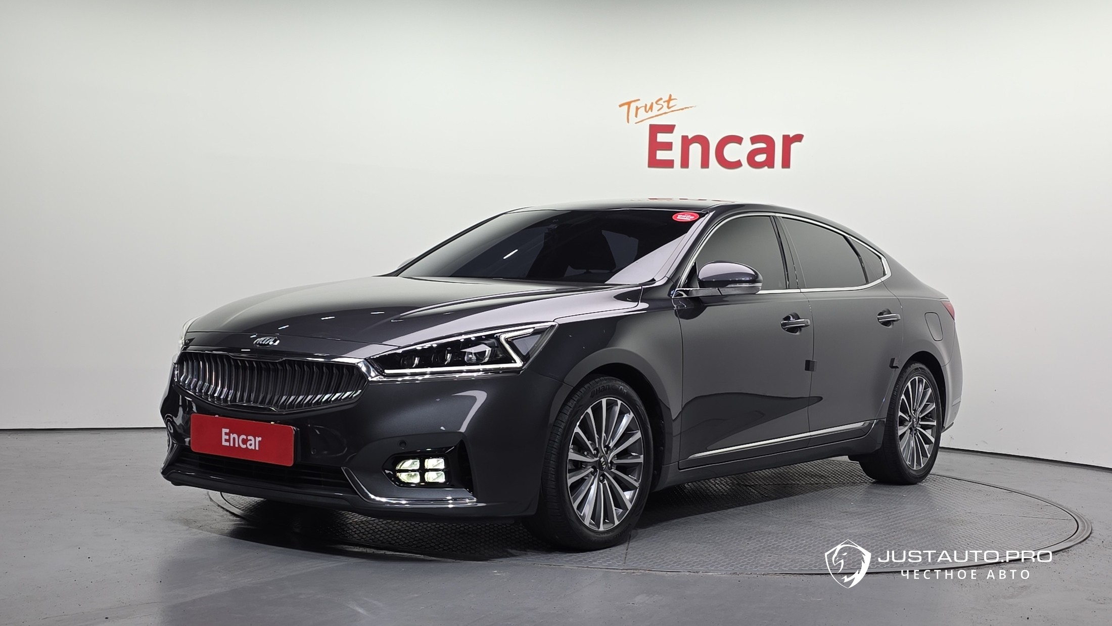 Автомобиль Kia K7