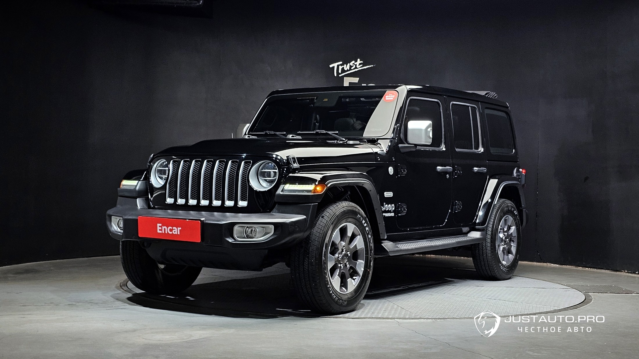 Автомобиль Jeep Wrangler