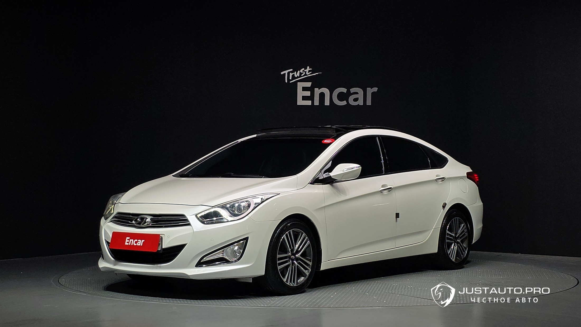 Автомобиль Hyundai i40
