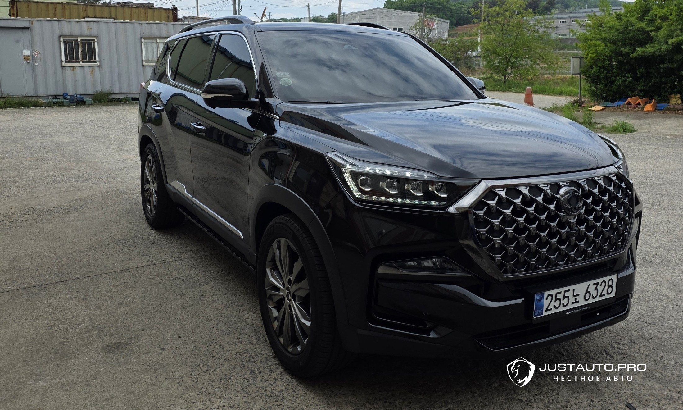 Автомобиль KG_Mobility_Ssangyong Rexton