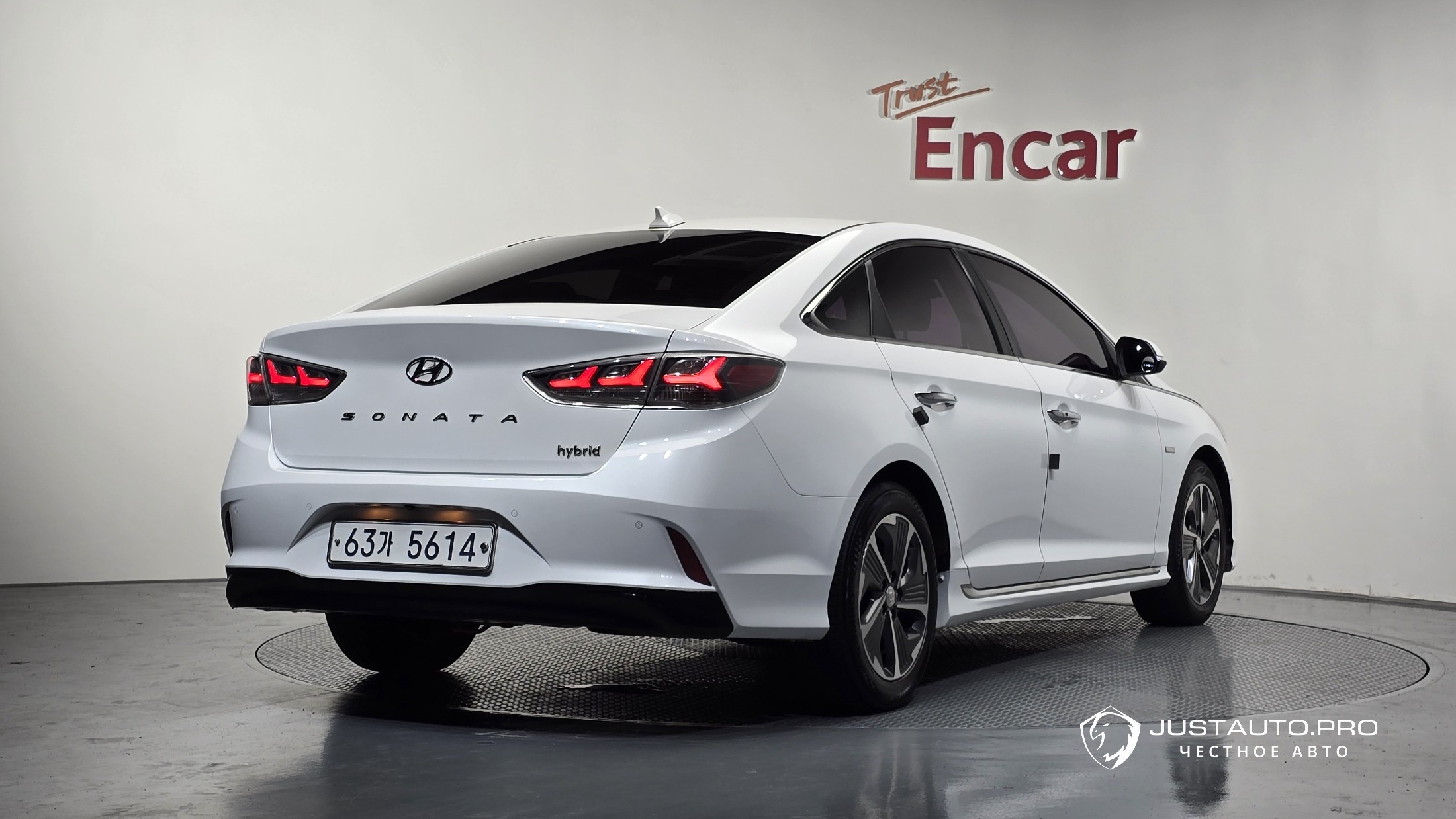 Автомобиль Hyundai Sonata