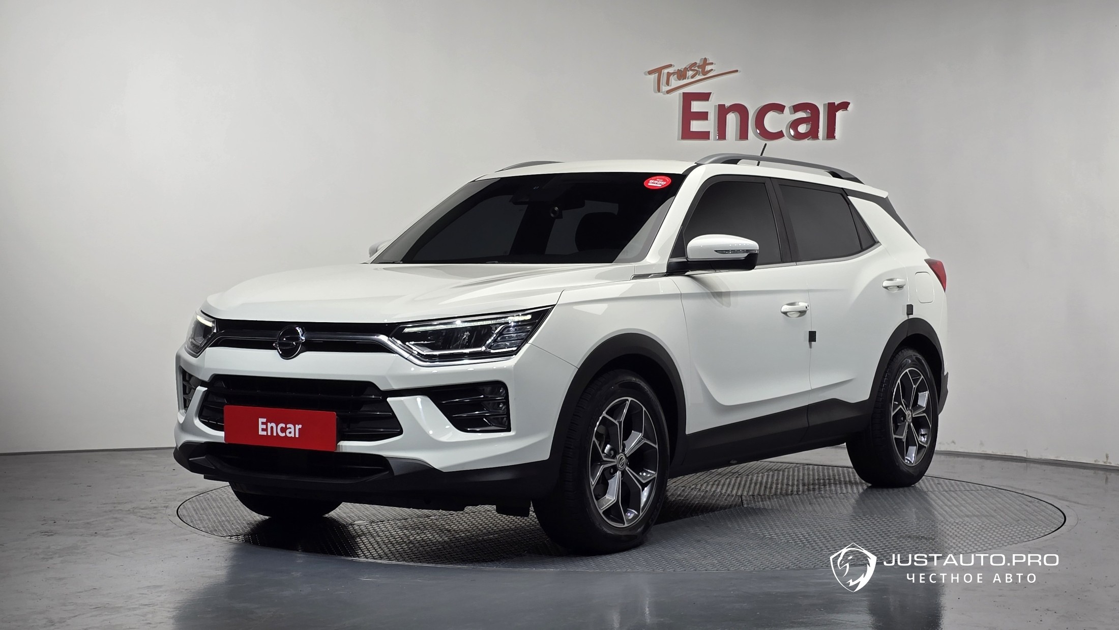 Автомобиль KG_Mobility_Ssangyong KORANDO