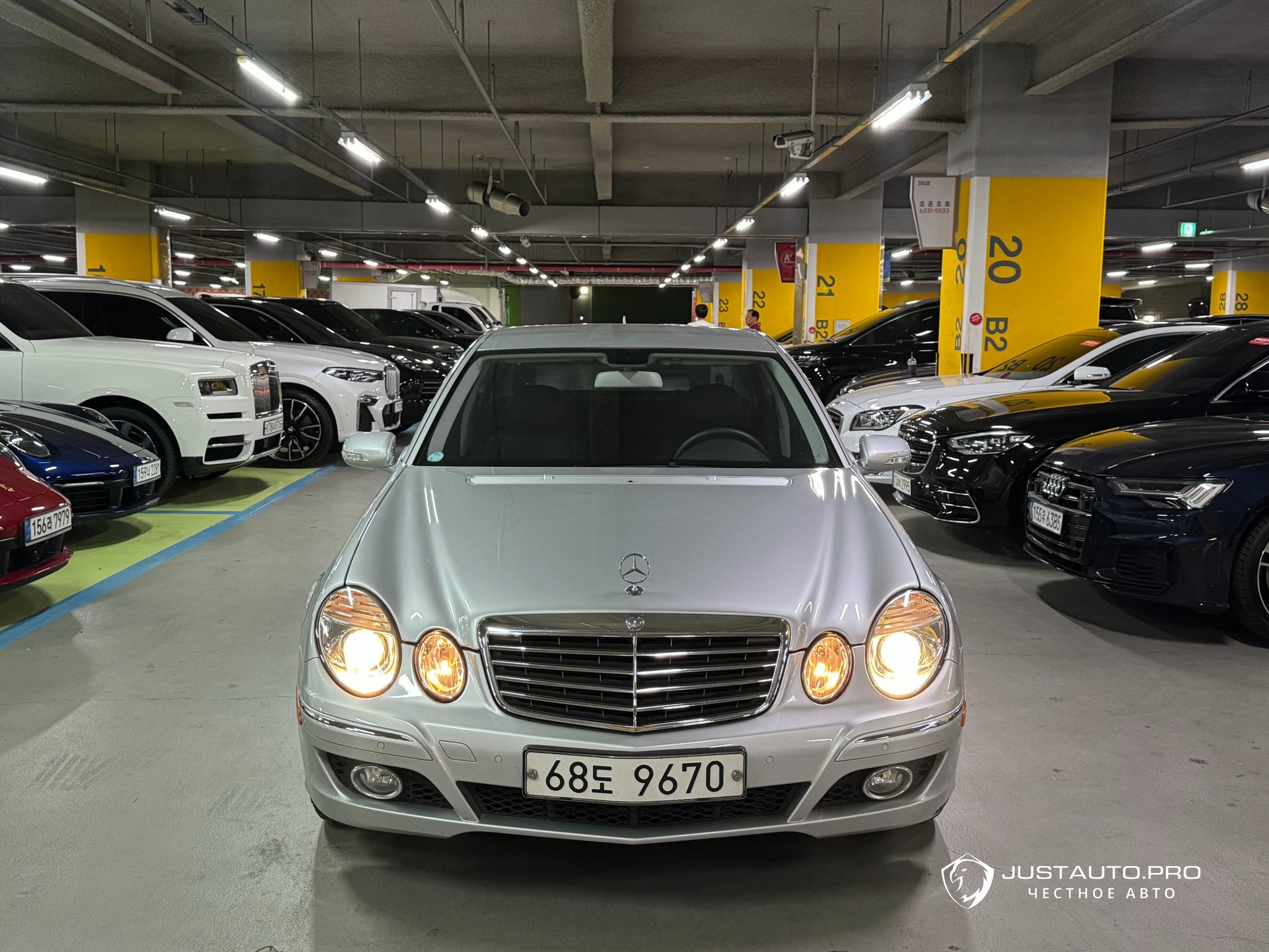 Автомобиль Mercedes-Benz E-Class