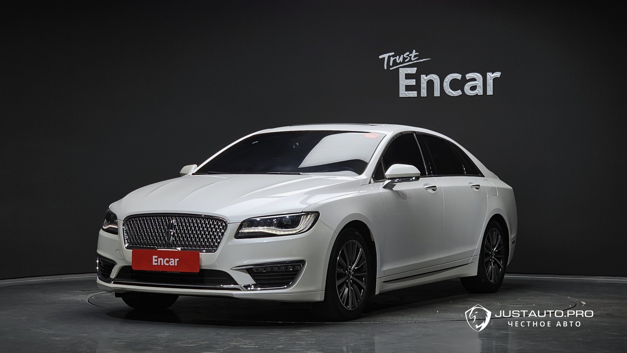 Автомобиль Lincoln MKZ