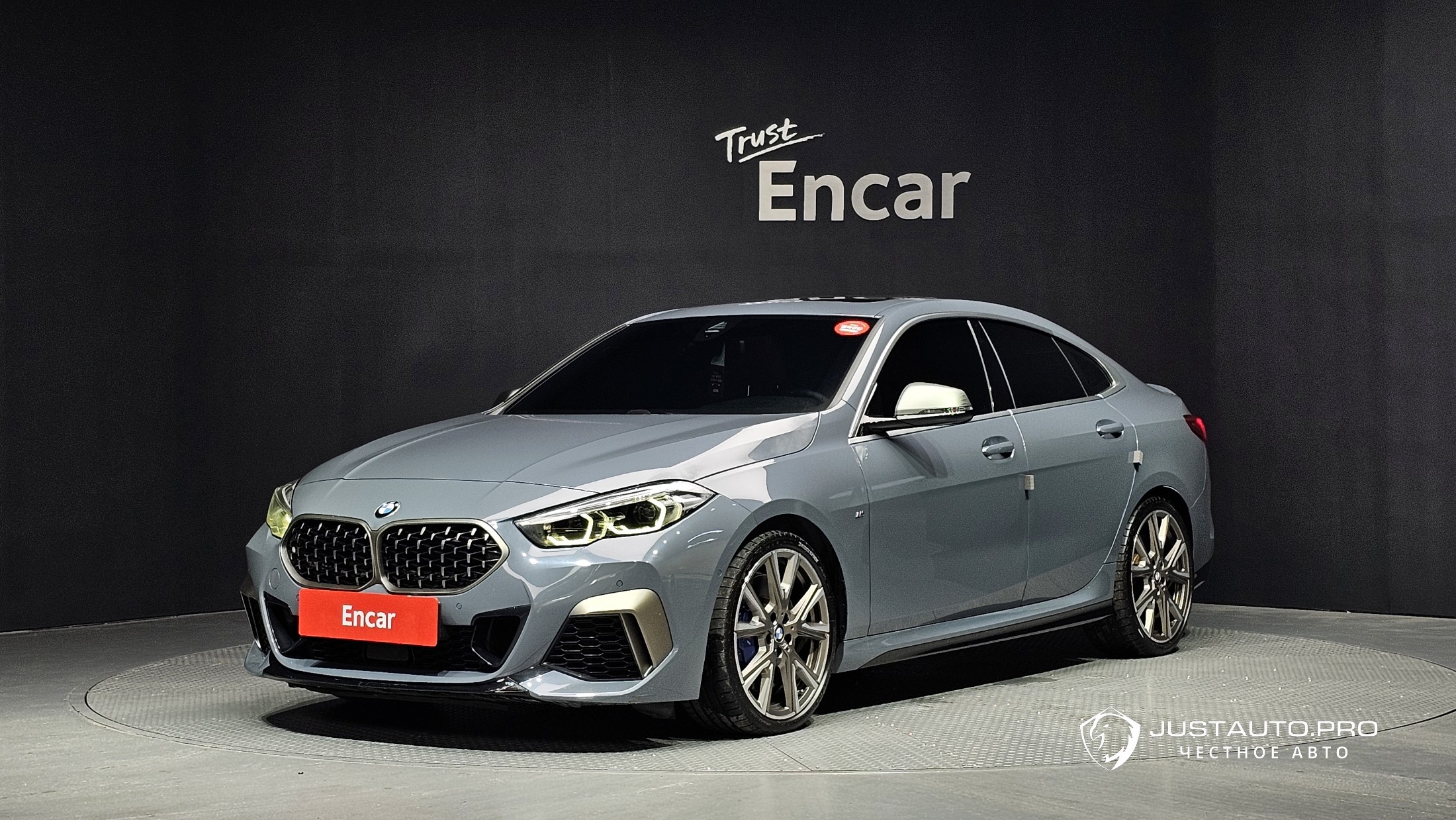 Автомобиль BMW 2-Series