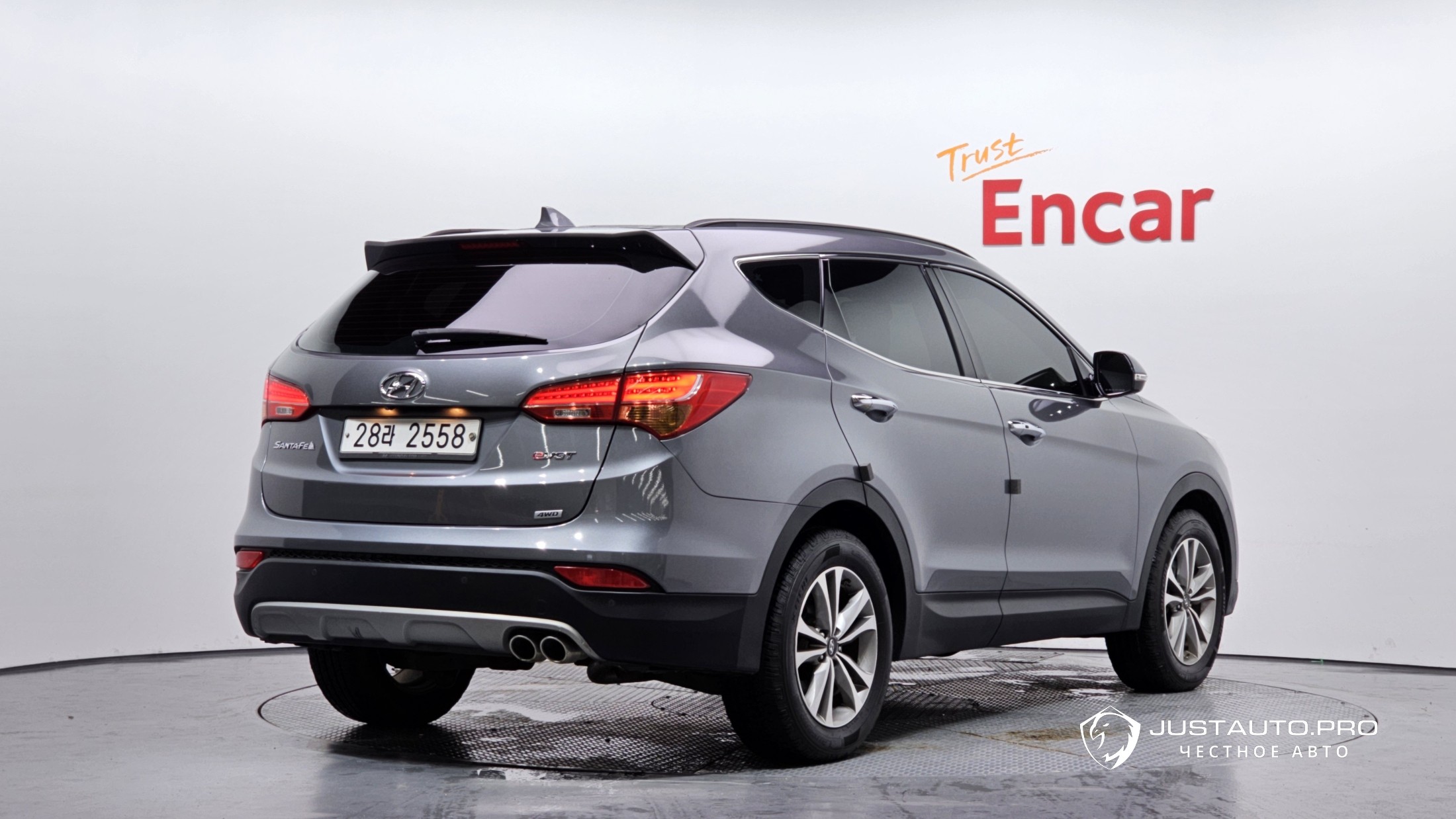 Автомобиль Hyundai Santafe