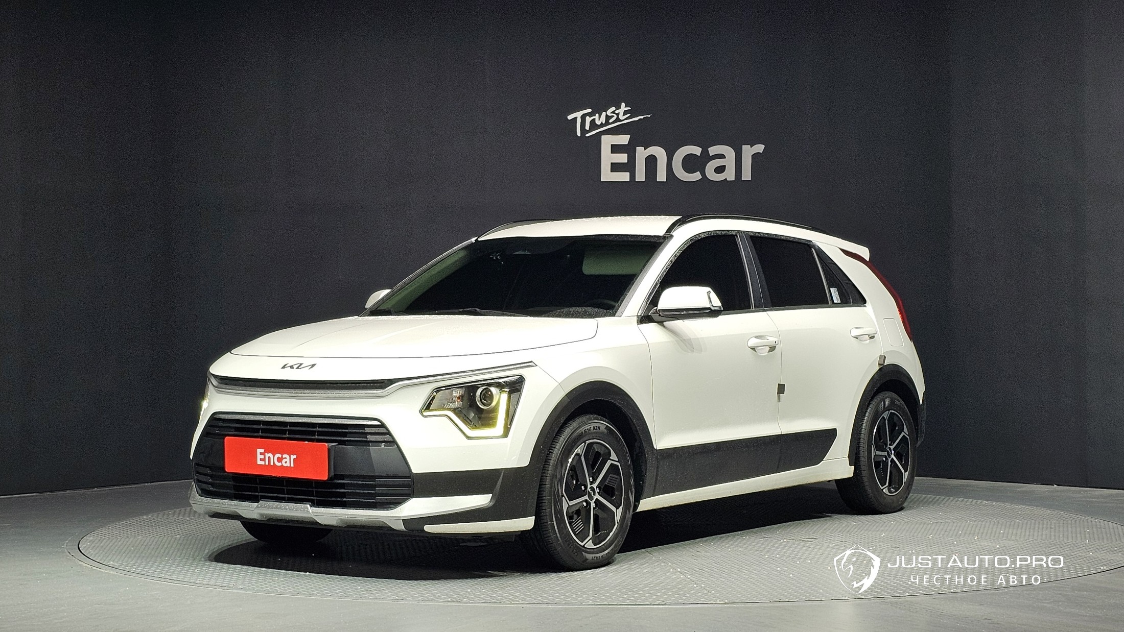 Автомобиль Kia Niro