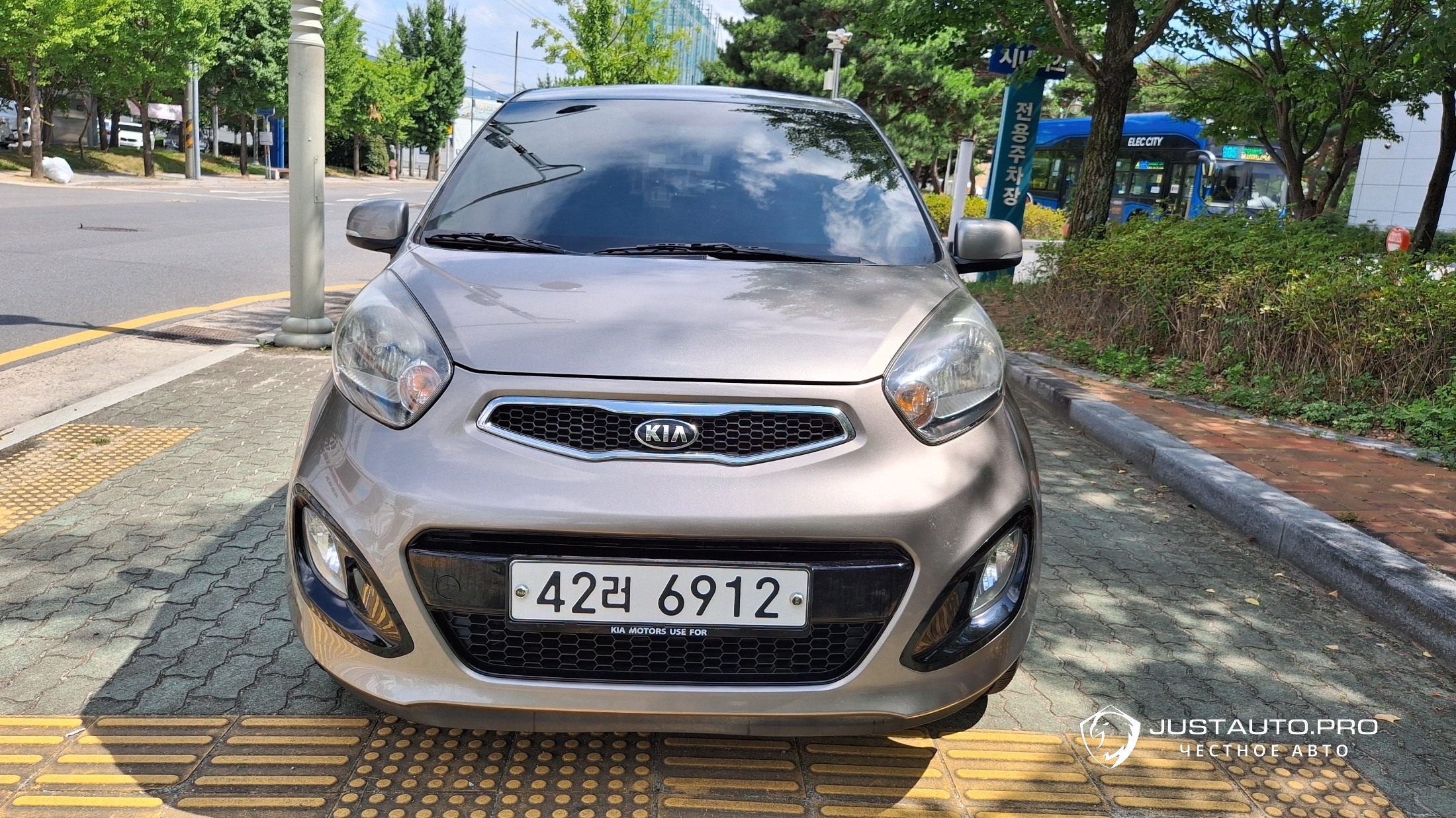 Автомобиль Kia morning