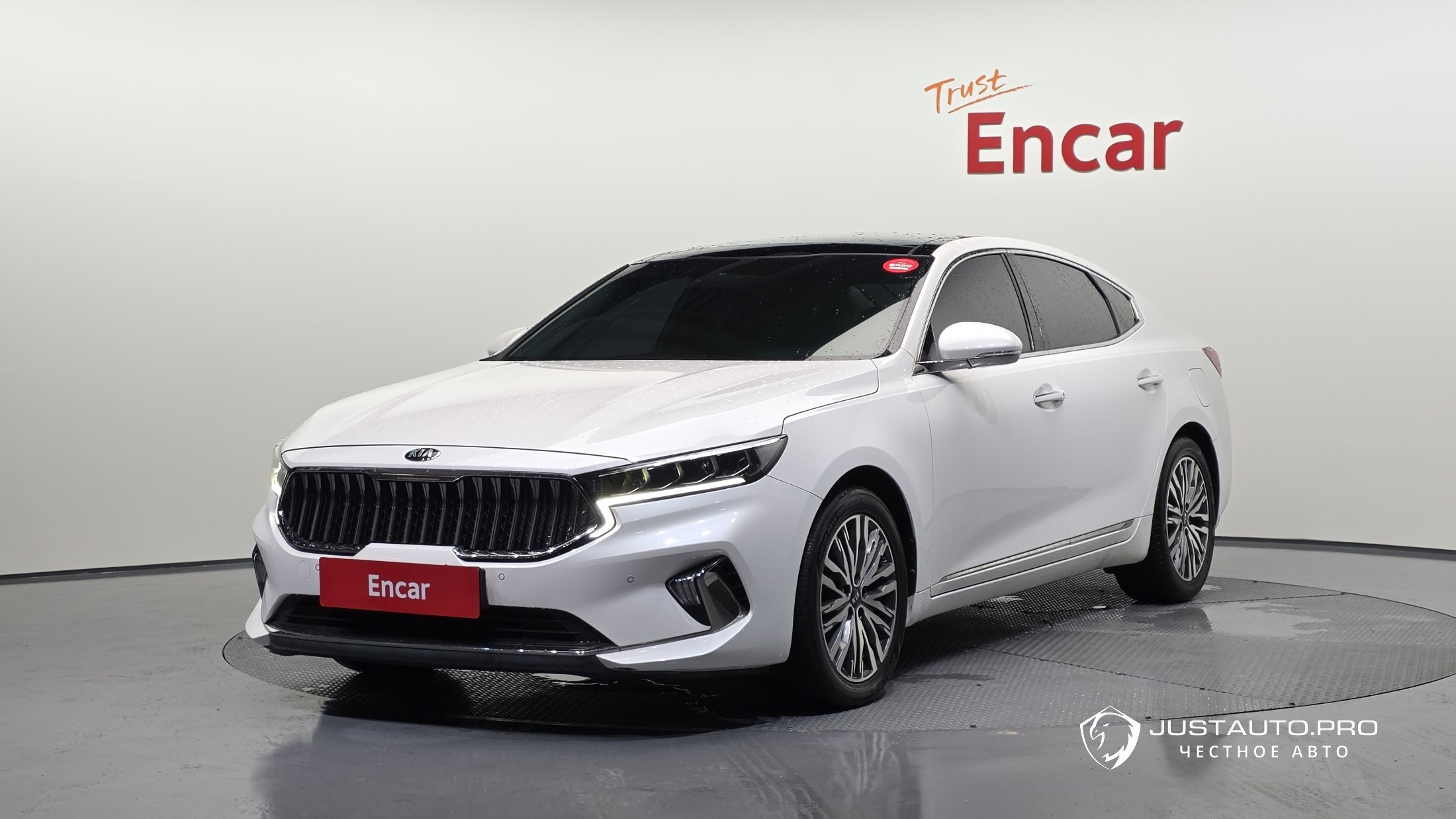 Автомобиль Kia K7