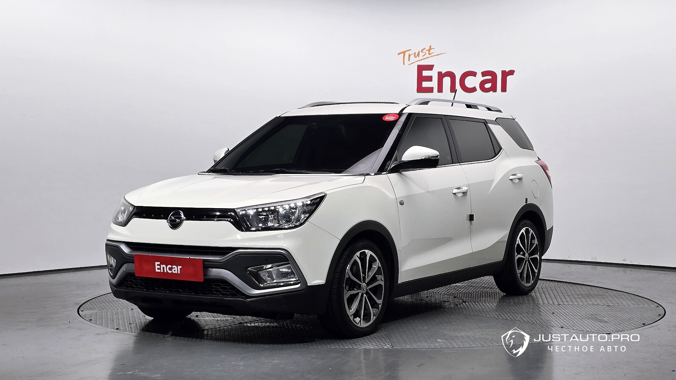 Автомобиль KG_Mobility_Ssangyong TIBOLI