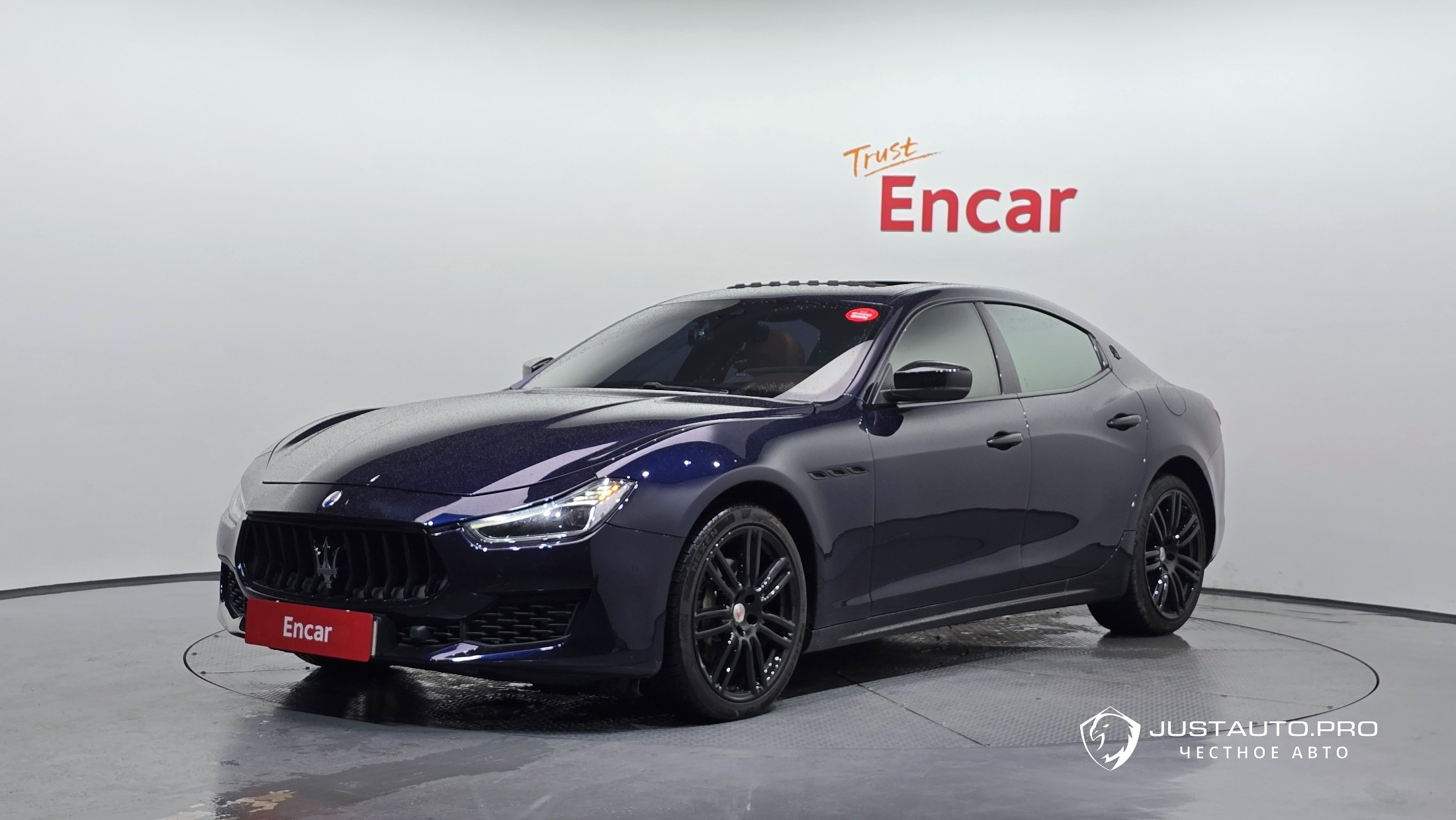 Автомобиль Maserati Ghibli