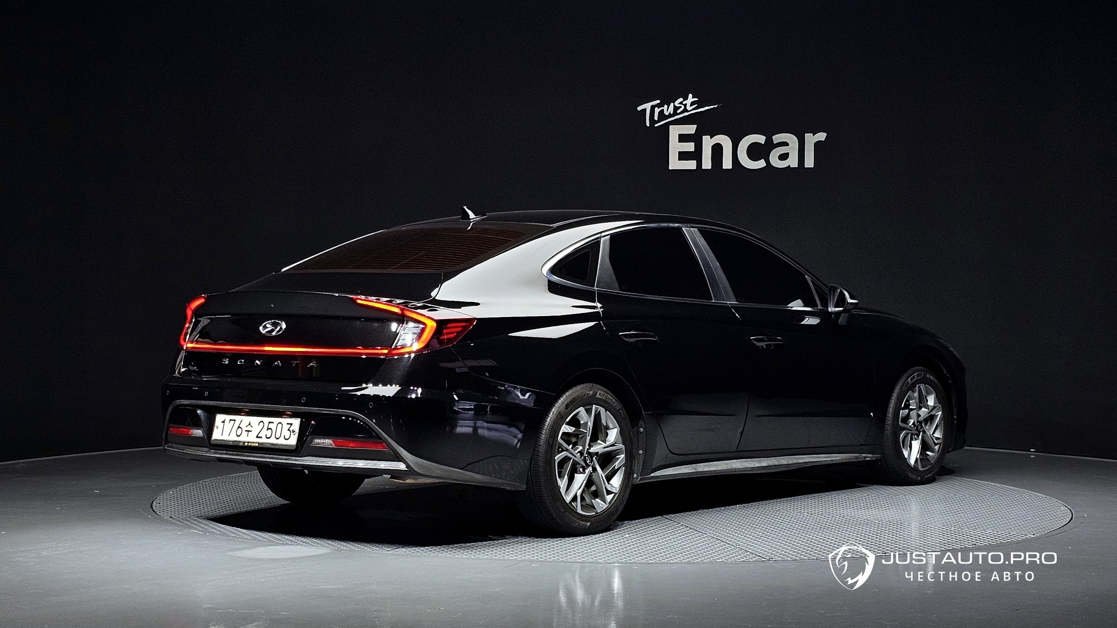 Автомобиль Hyundai Sonata
