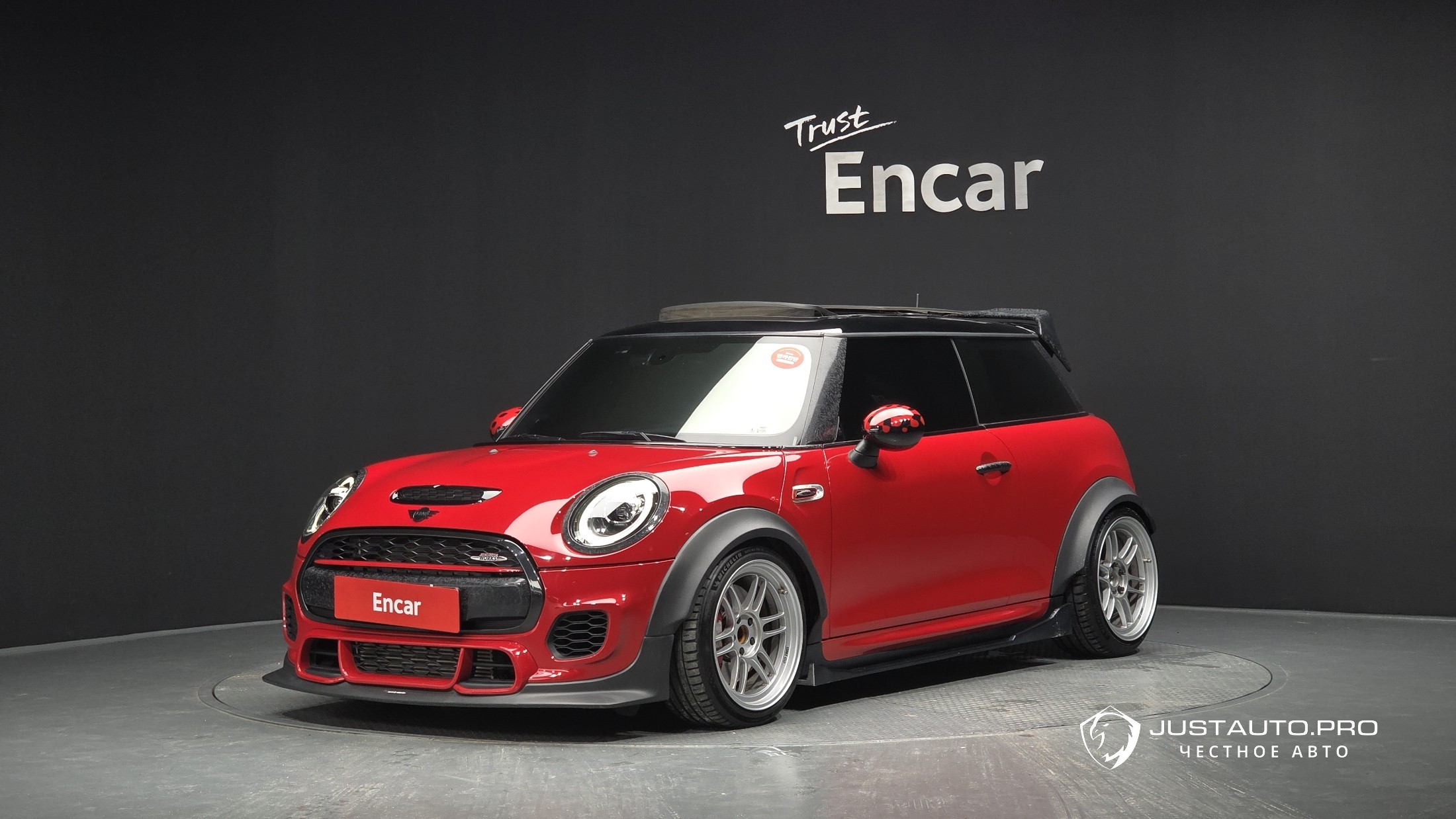 Автомобиль Mini Cooper