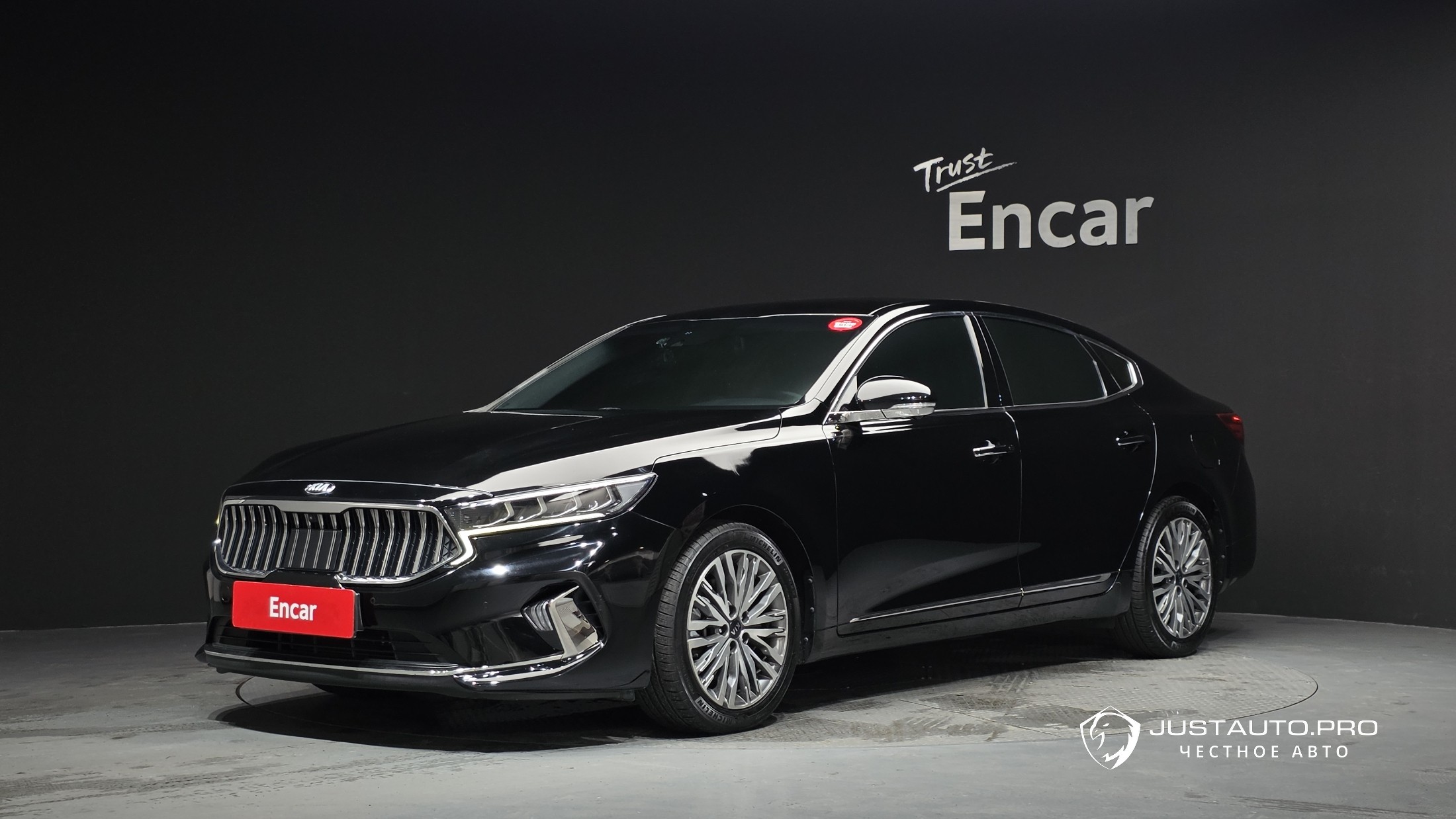 Автомобиль Kia K7
