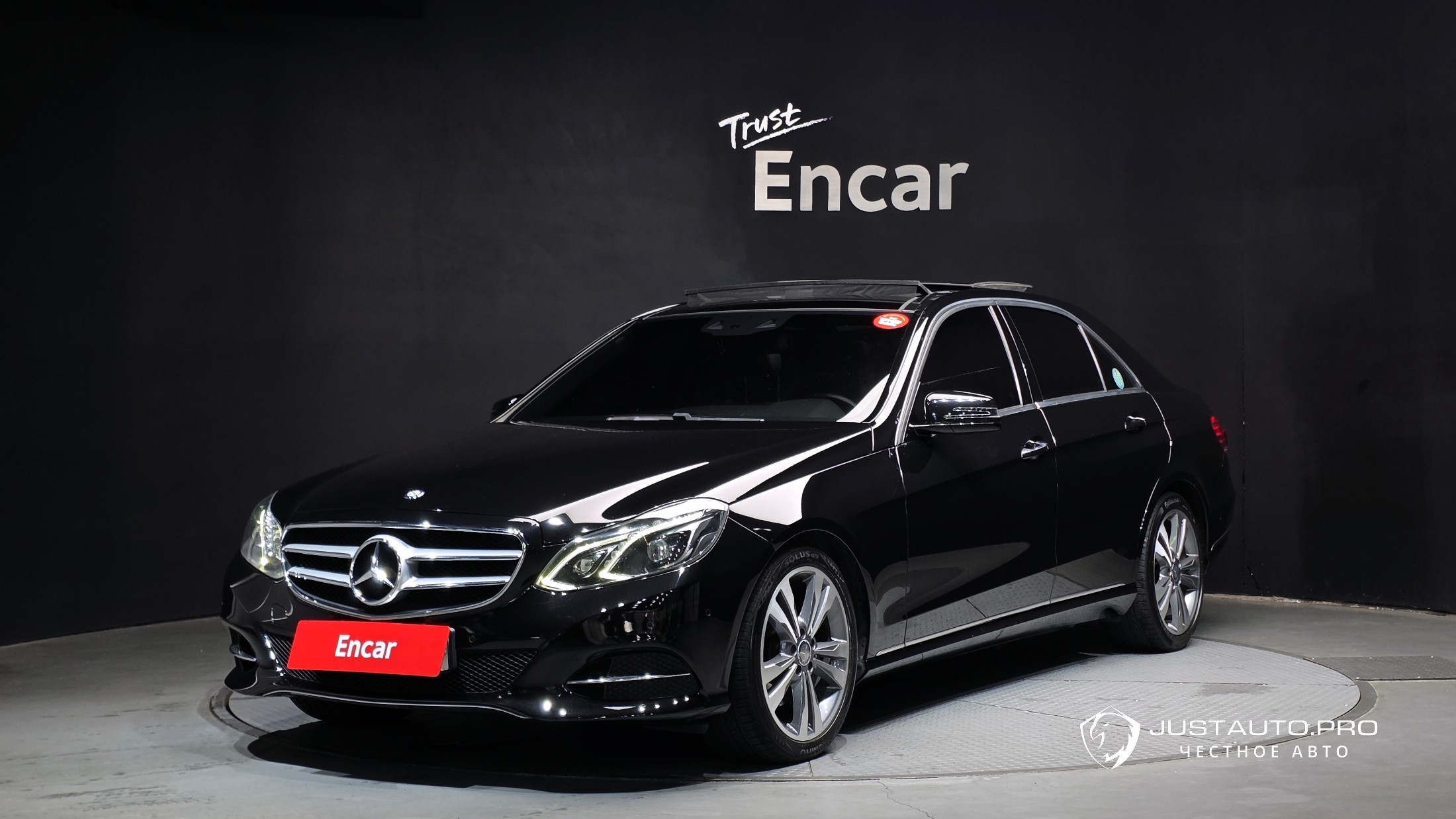 Автомобиль Mercedes-Benz E-Class
