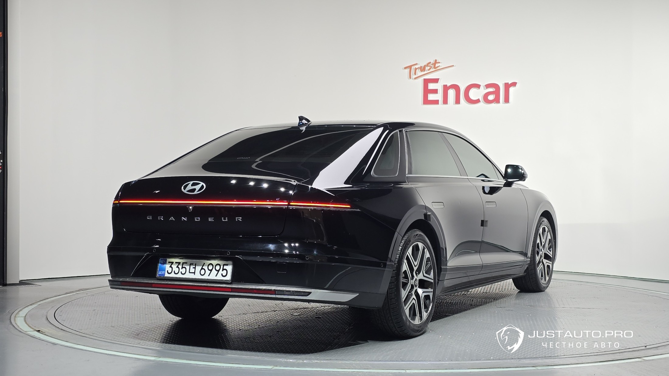 Автомобиль Hyundai Grandeur