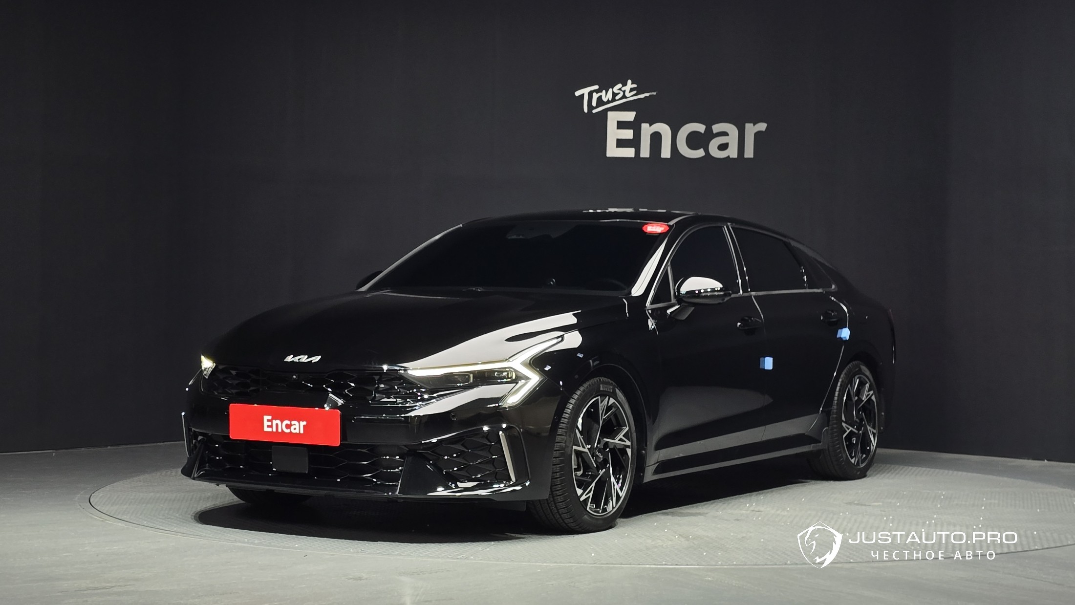 Автомобиль Kia K5