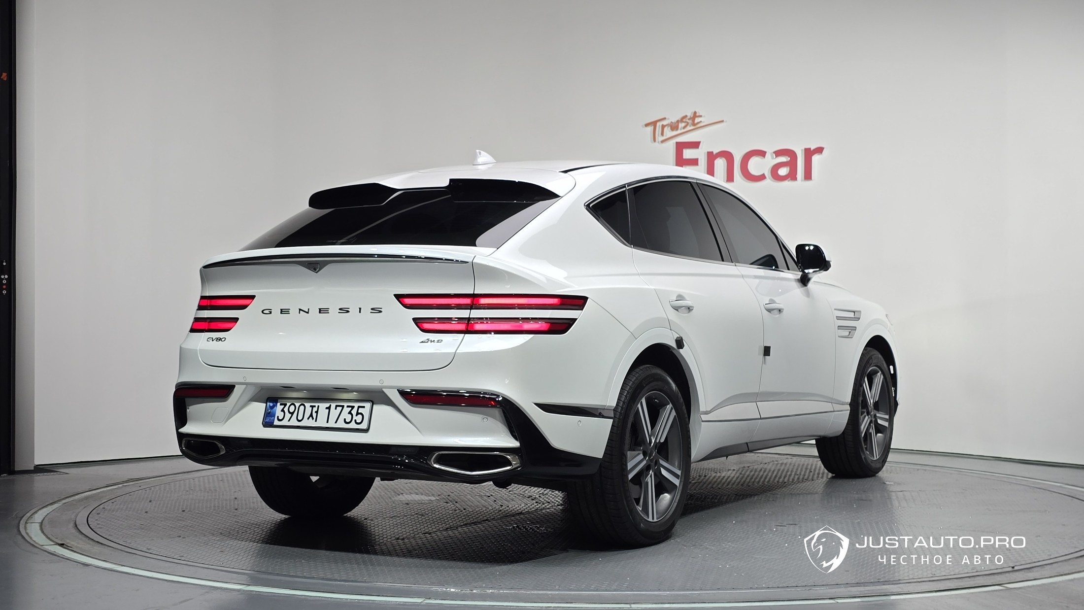 Автомобиль Genesis GV80