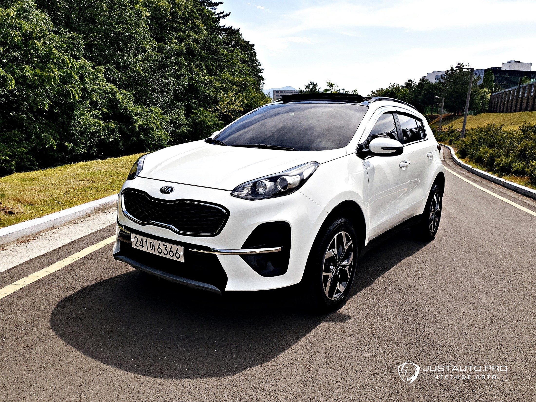 Автомобиль Kia Sportage