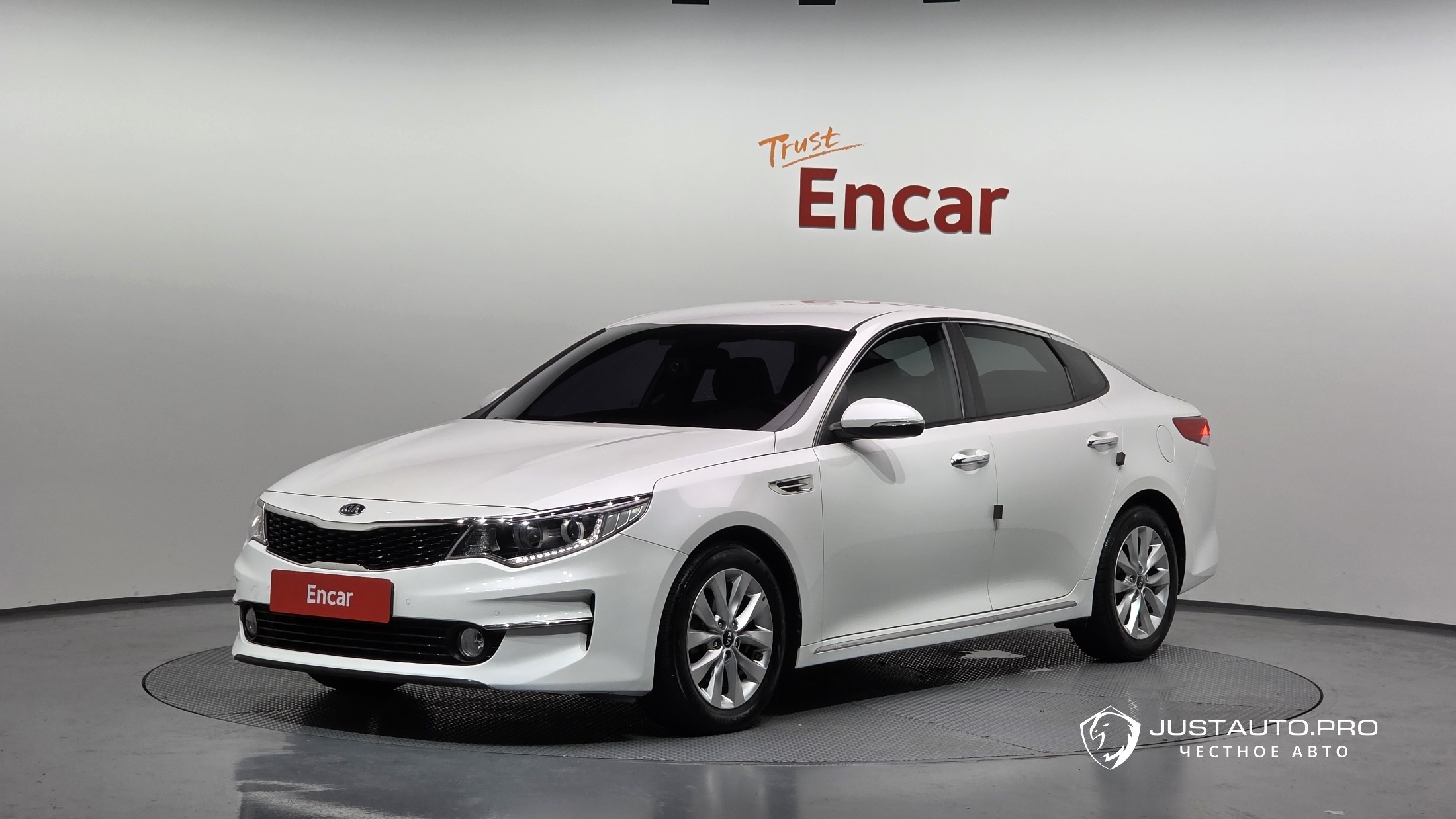 Автомобиль Kia K5
