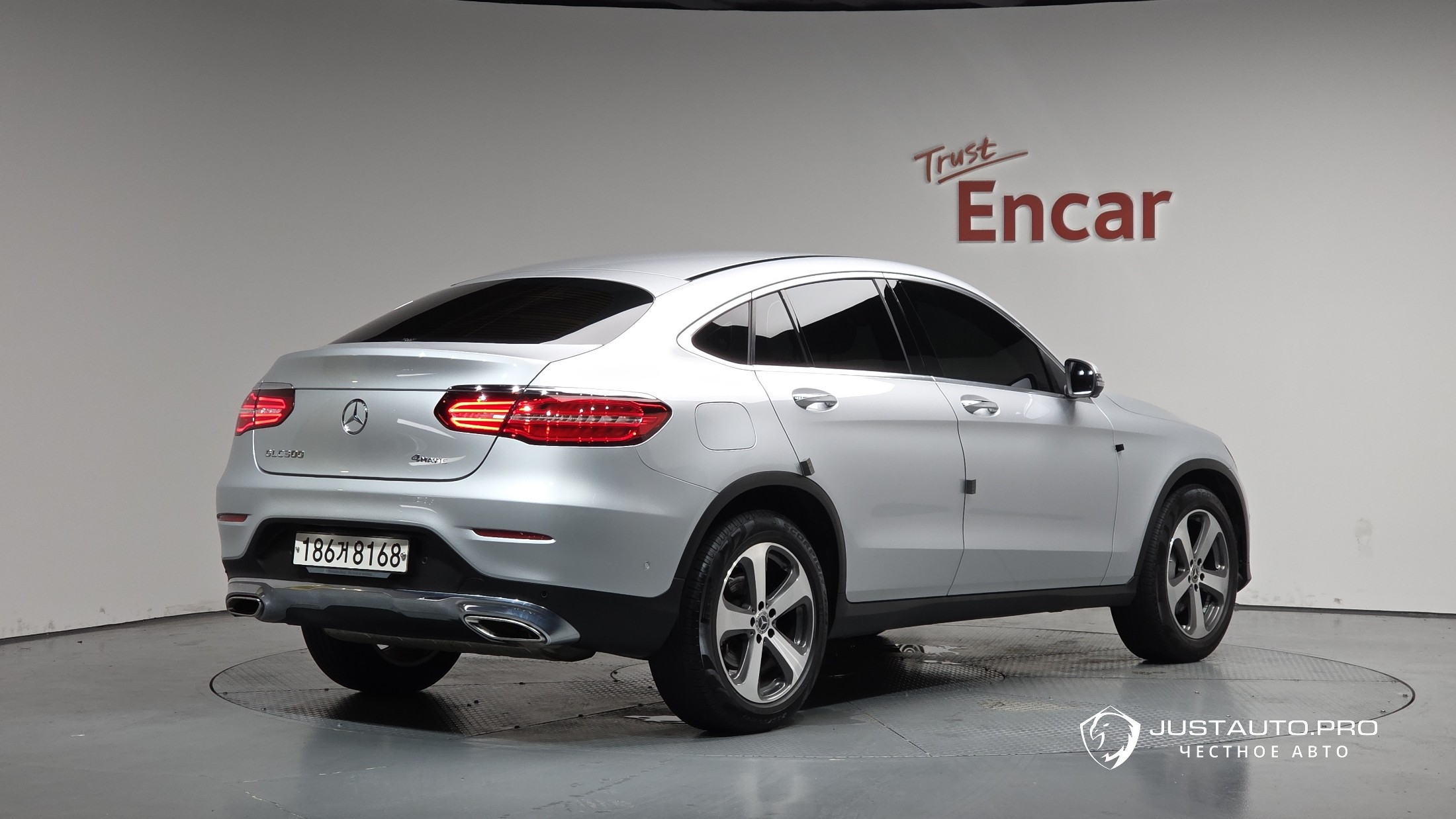 Автомобиль Mercedes-Benz GLC-Class