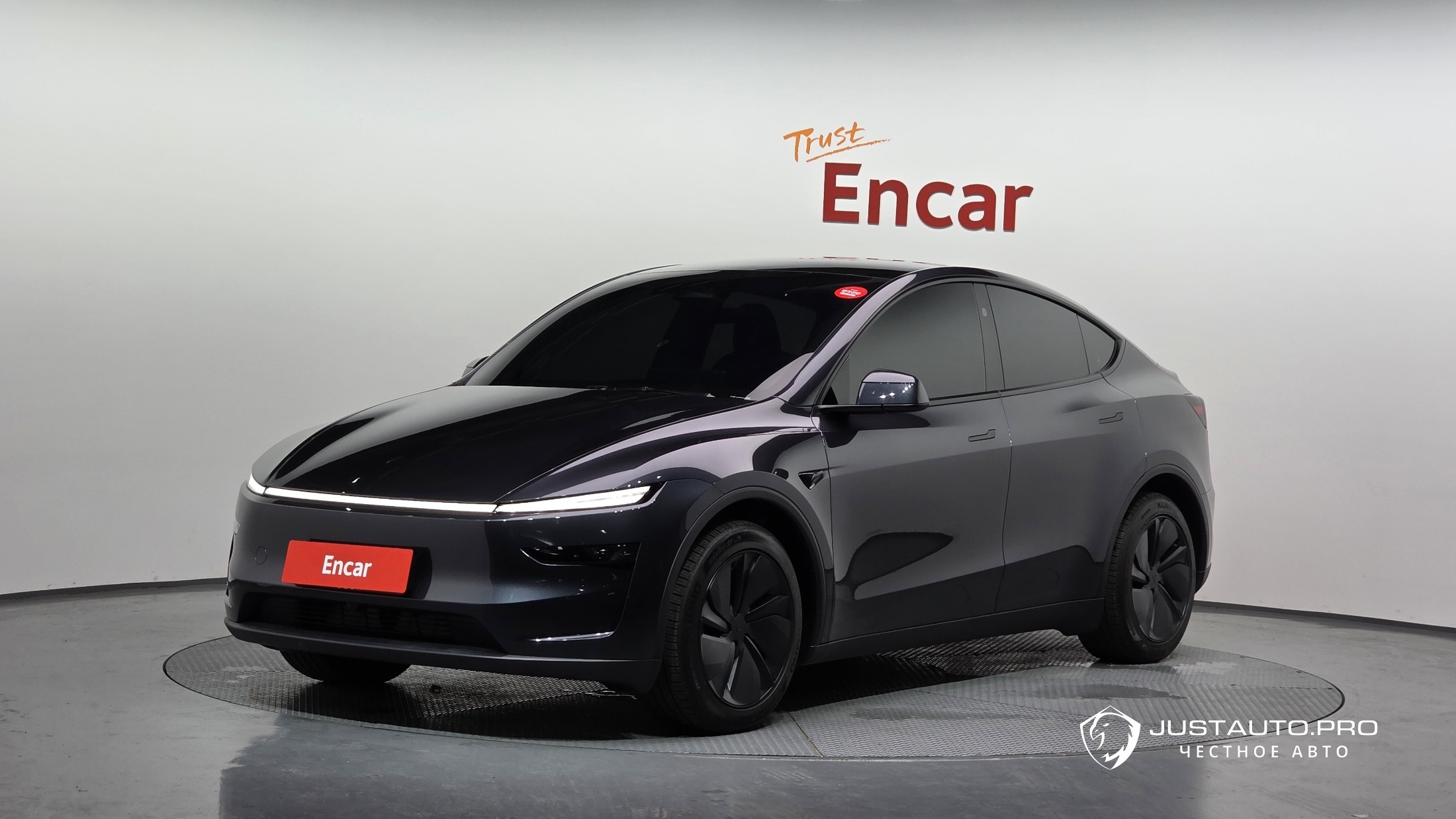 Автомобиль Tesla Model Y