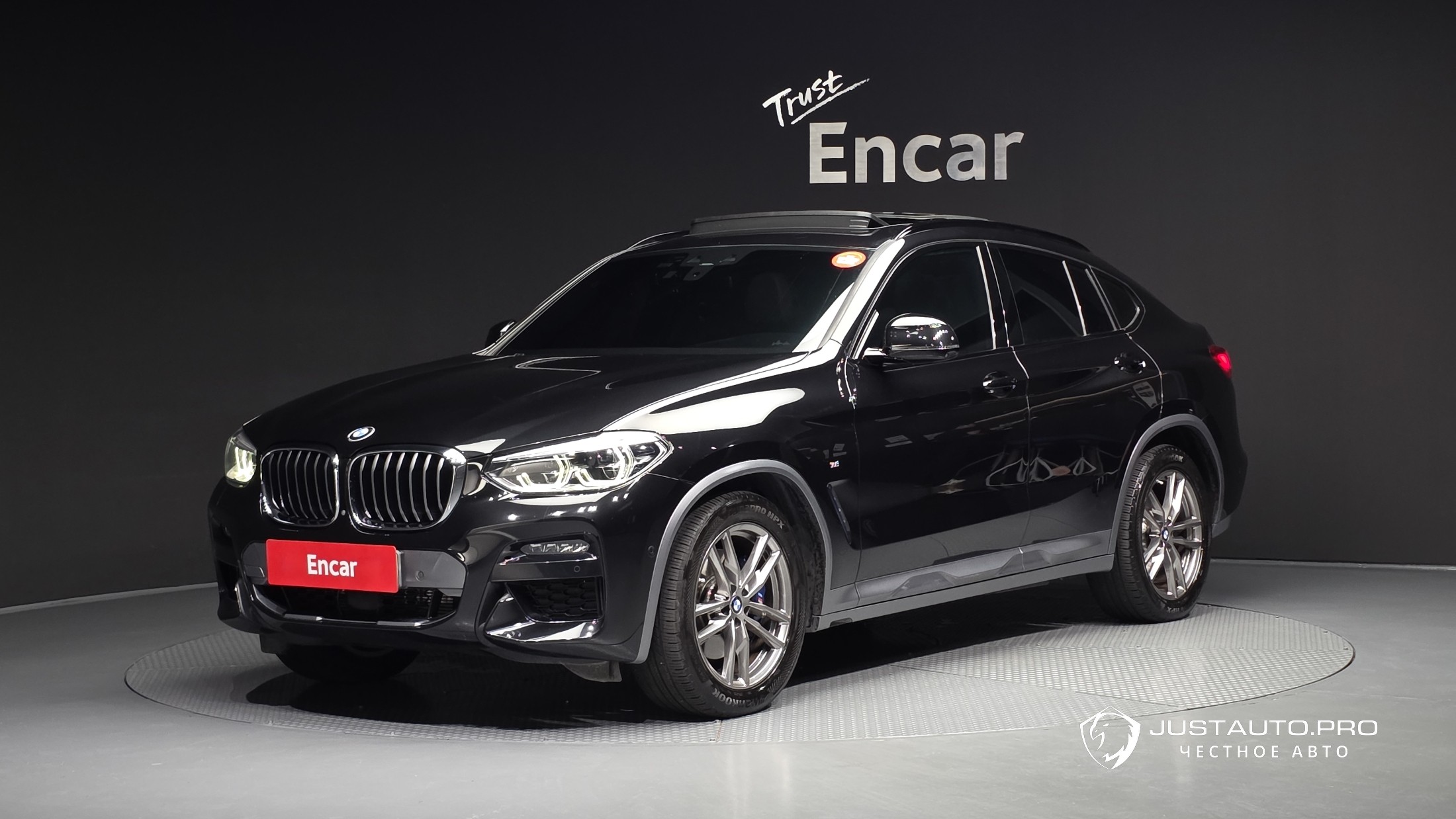 Автомобиль BMW X4