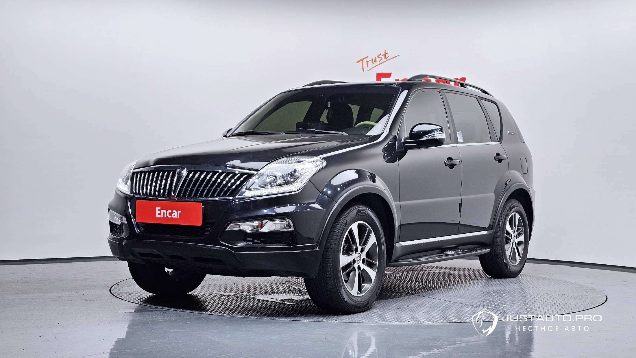 Автомобиль KG_Mobility_Ssangyong Rexton