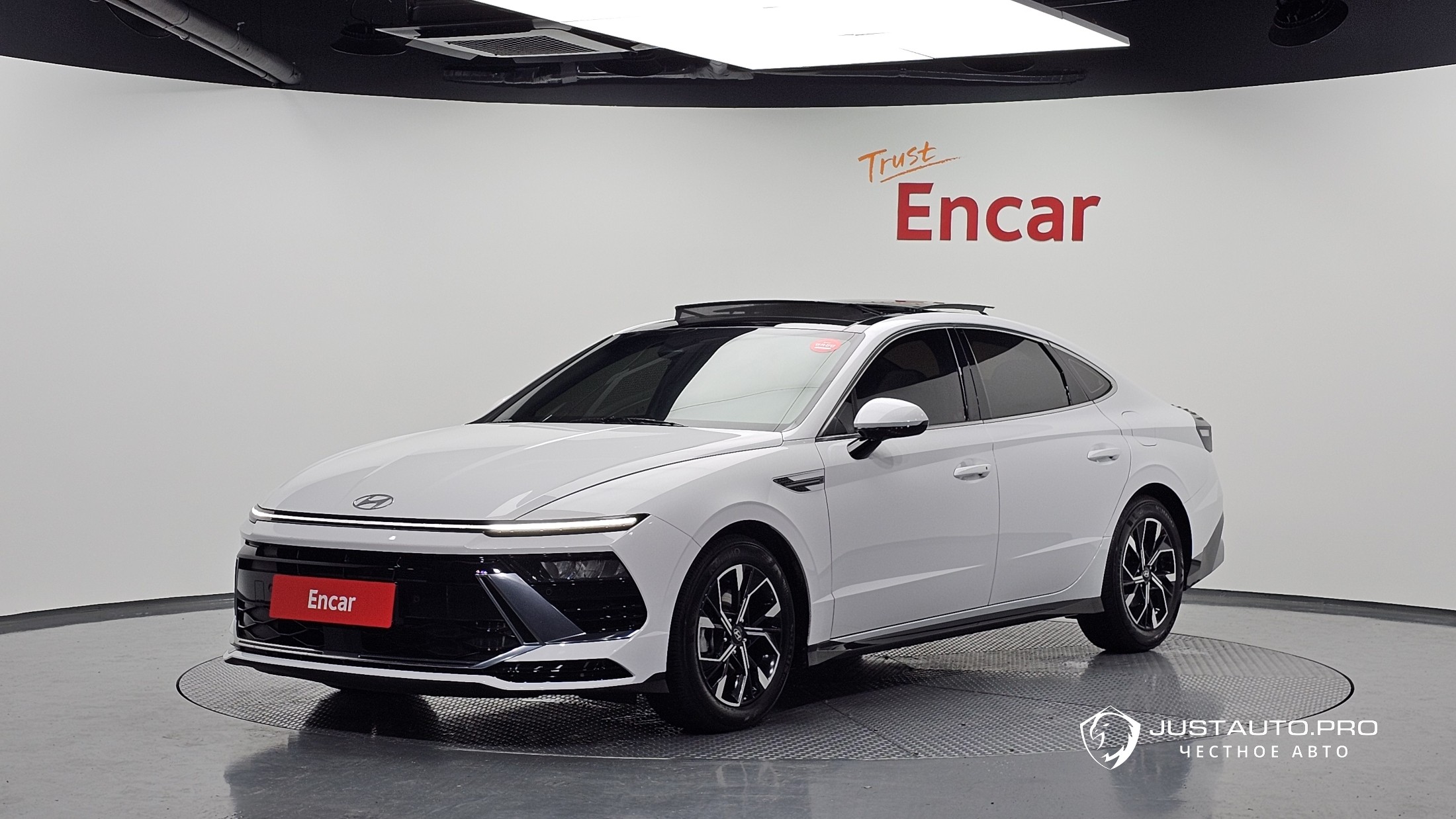 Автомобиль Hyundai Sonata