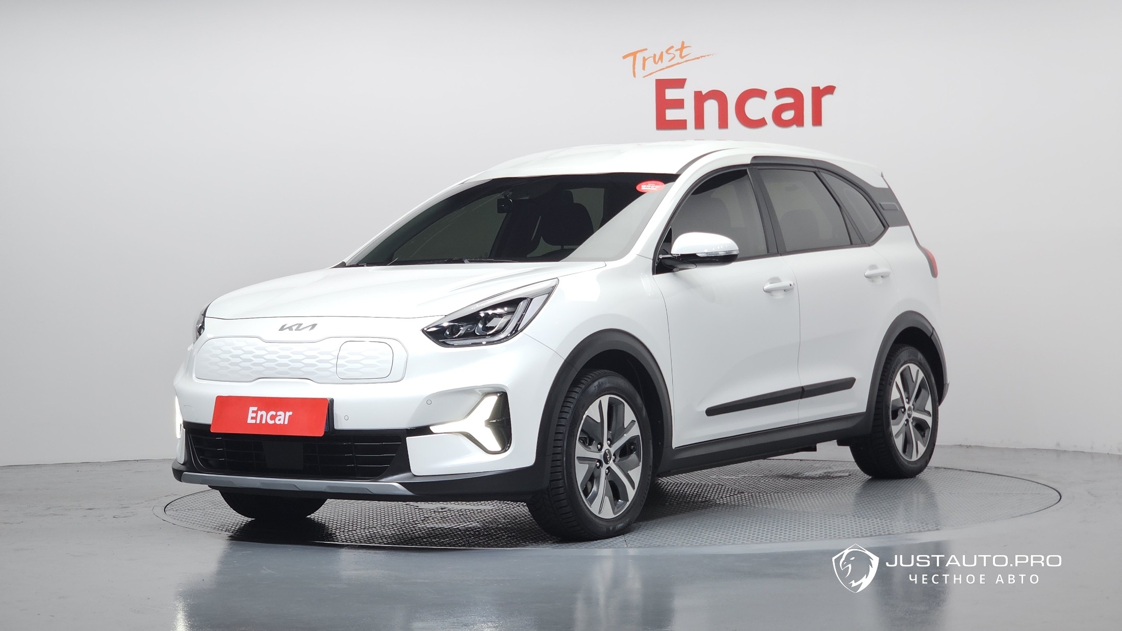 Автомобиль Kia Niro