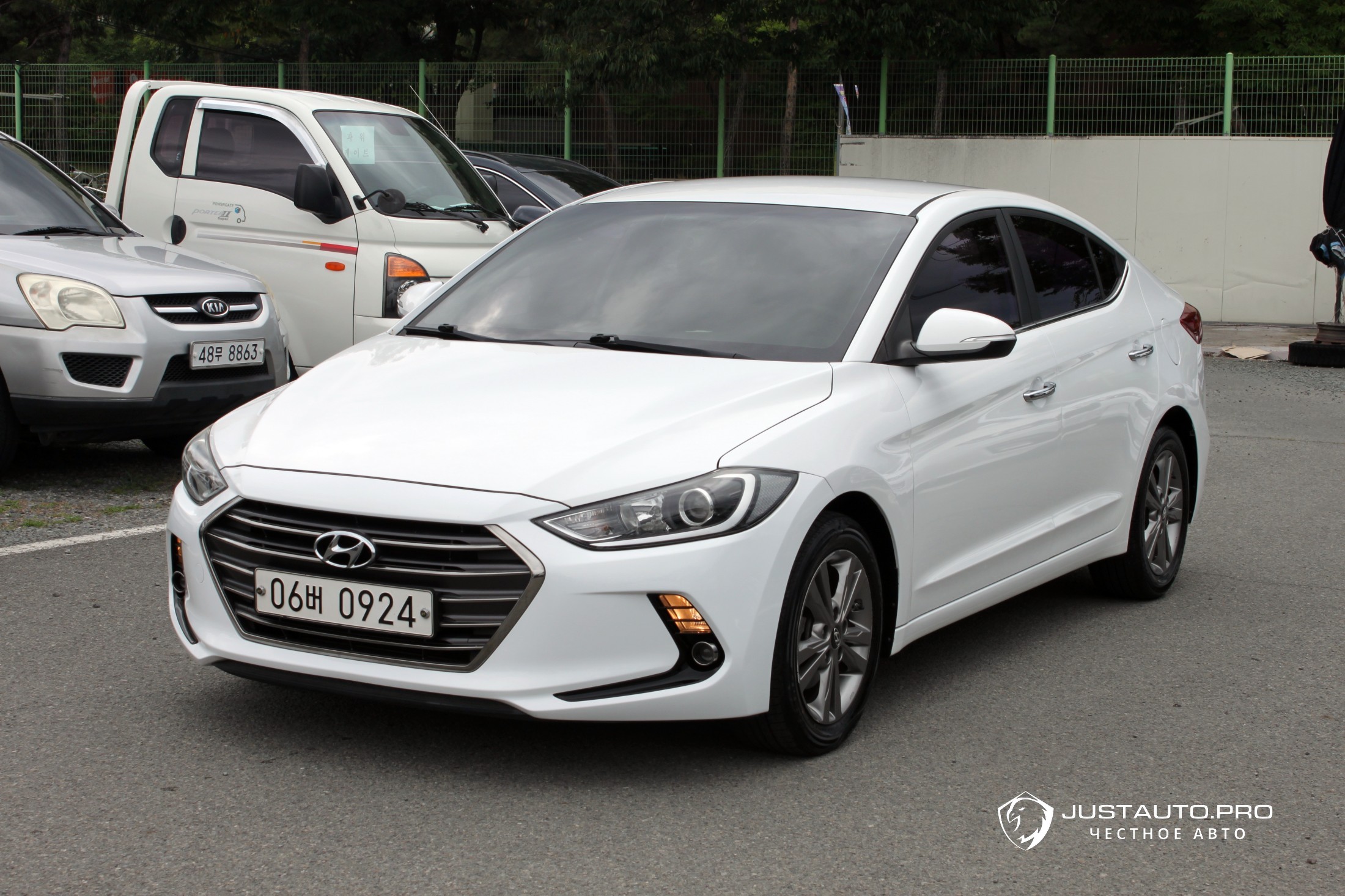 Автомобиль Hyundai AVANTE