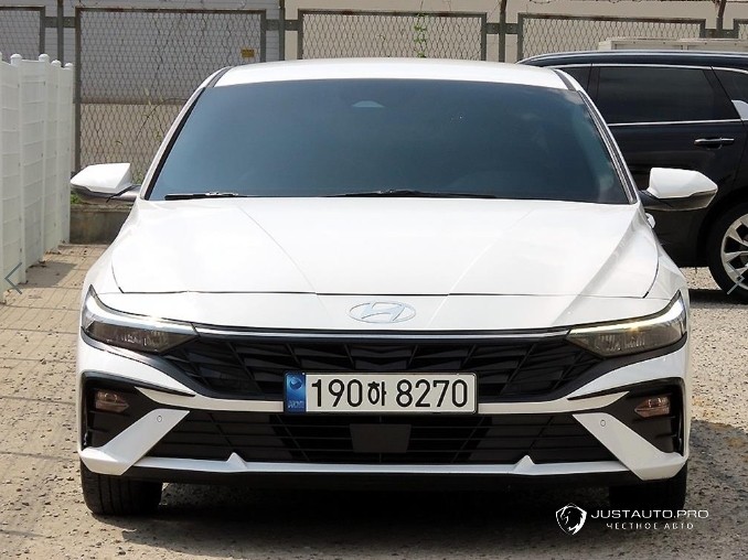 Автомобиль Hyundai AVANTE