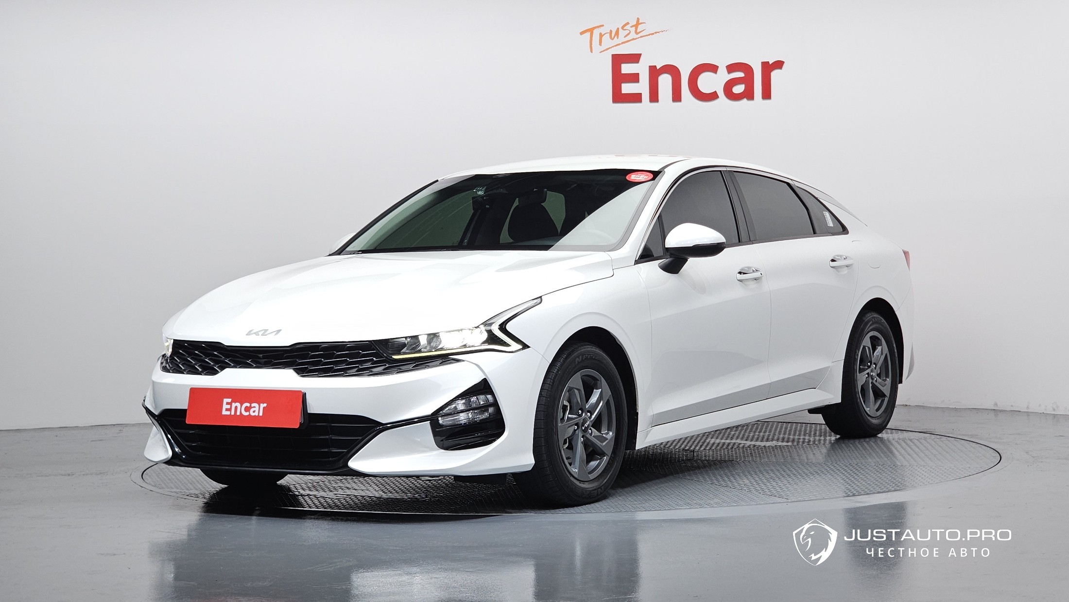 Автомобиль Kia K5