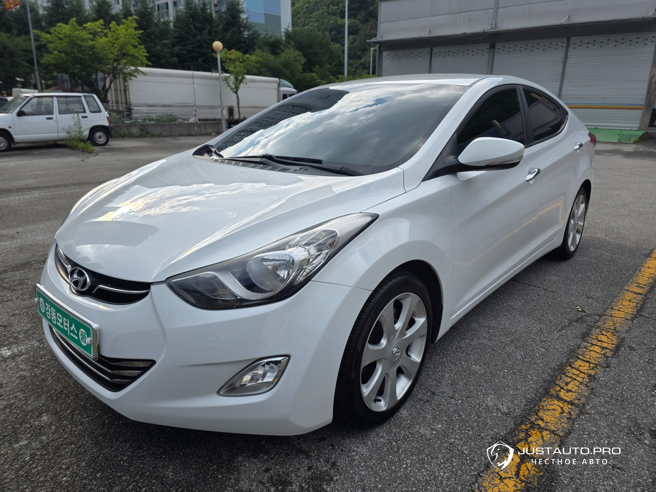 Автомобиль Hyundai AVANTE