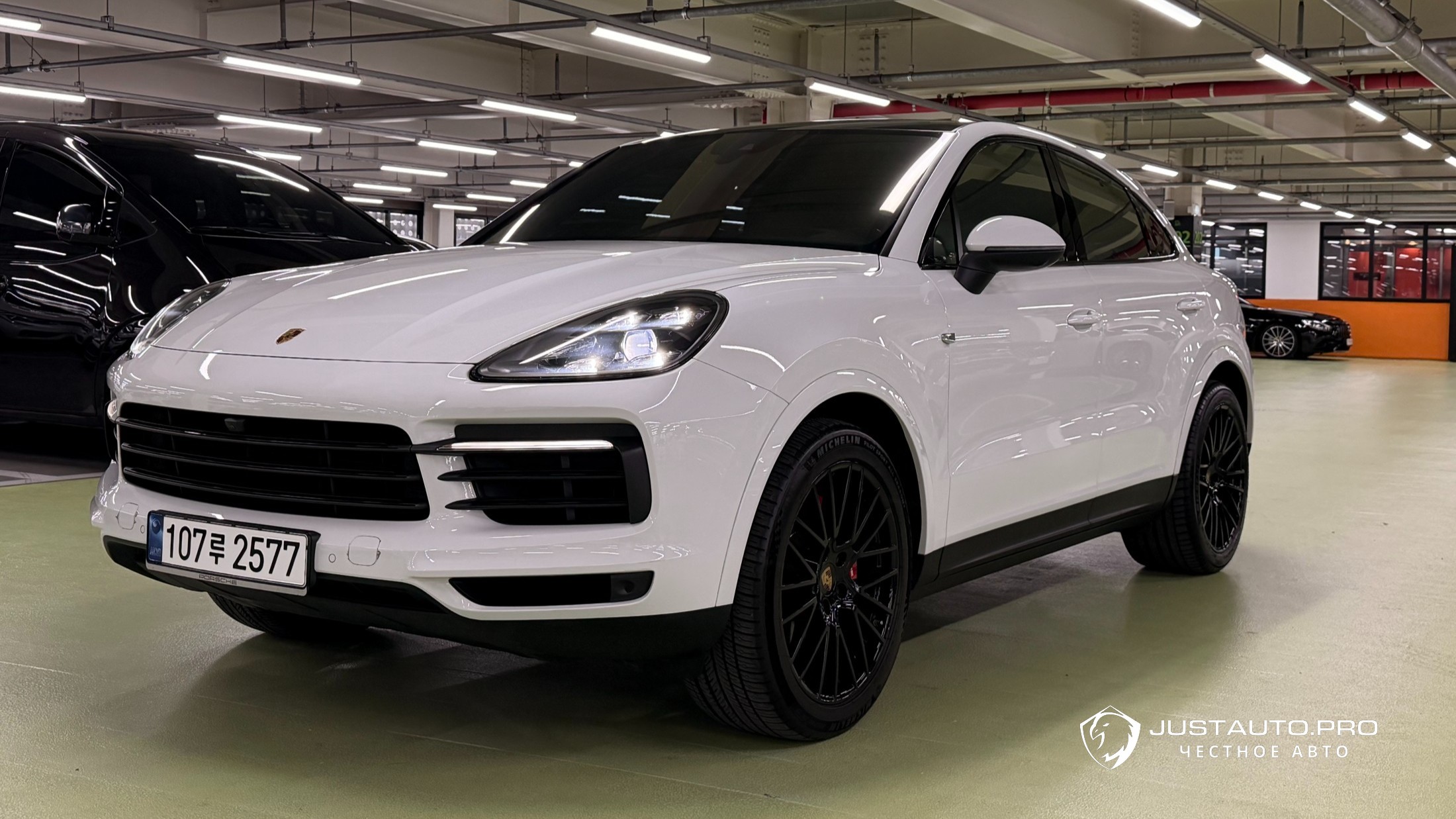 Автомобиль Porsche Cayenne
